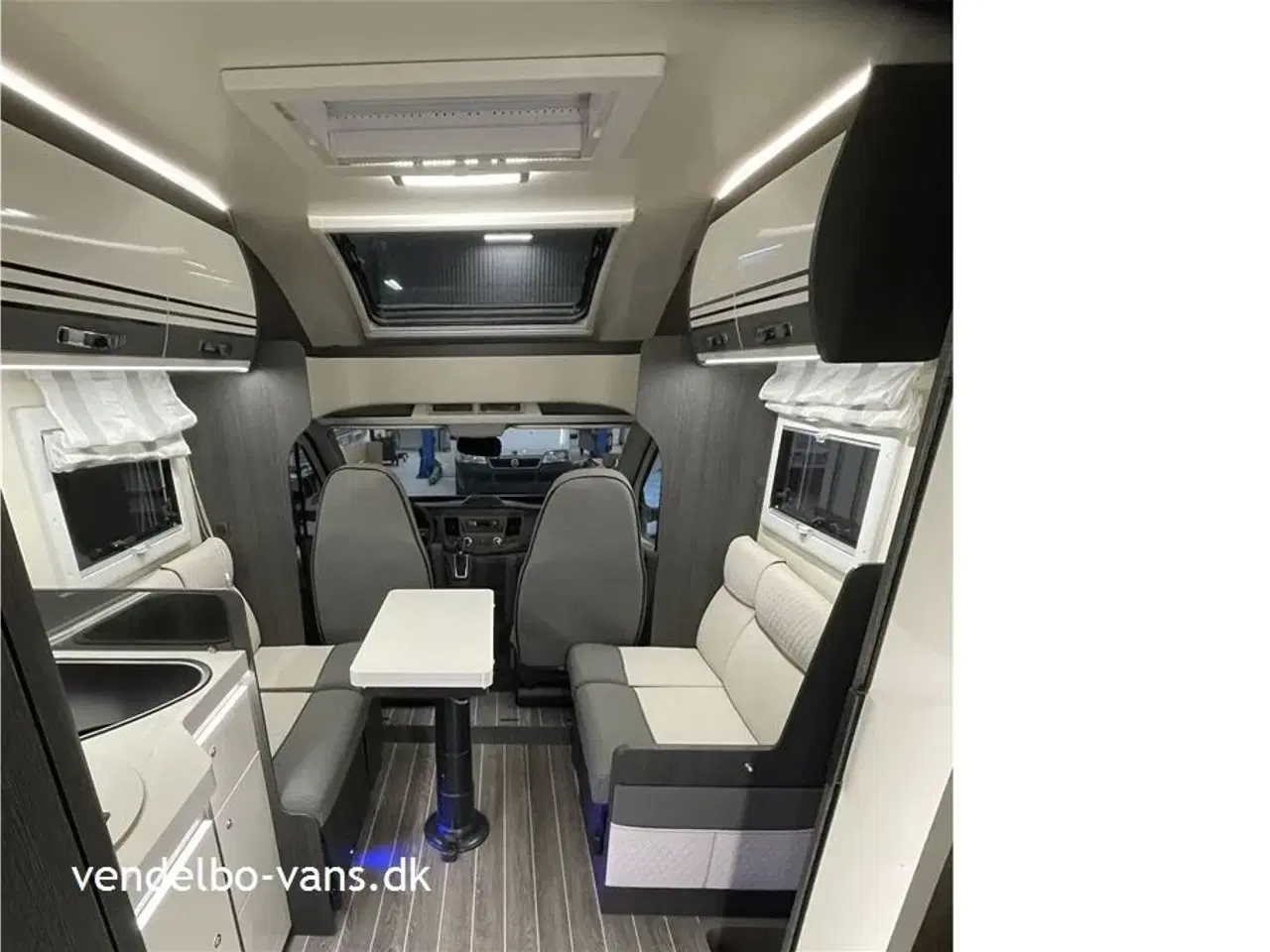 Billede 6 - 2024 - Rollerteam Kronos 267P Comfort Power Selekt   Face to Face siddegruppe - mere gulvplads