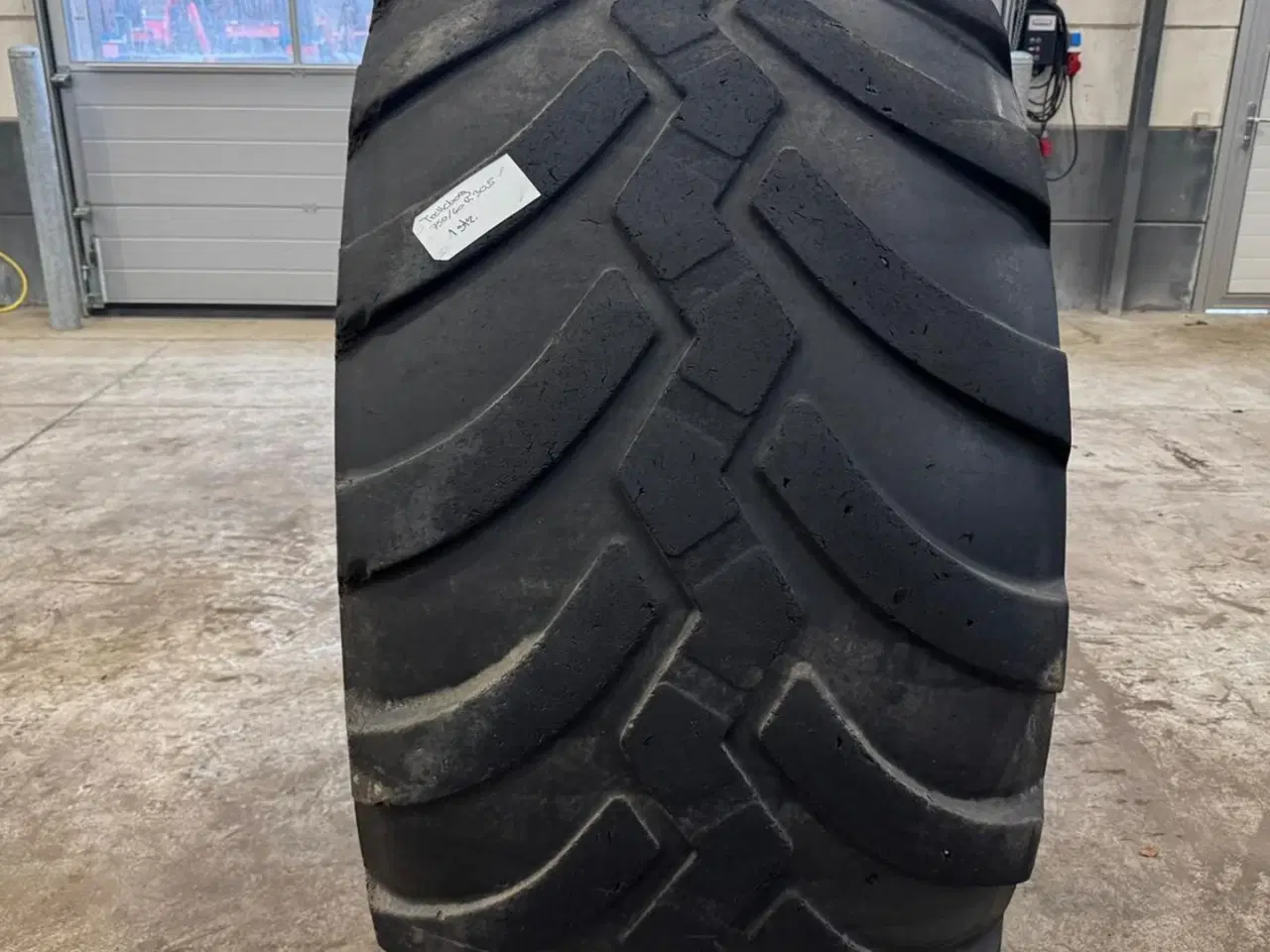 Billede 2 - Trelleborg 750/60R30,5 Trelleborg