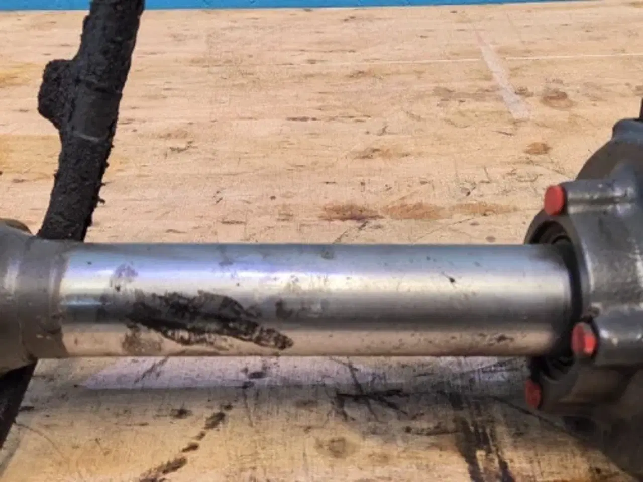 Billede 3 - New Holland LB115B Cylinder 87315529