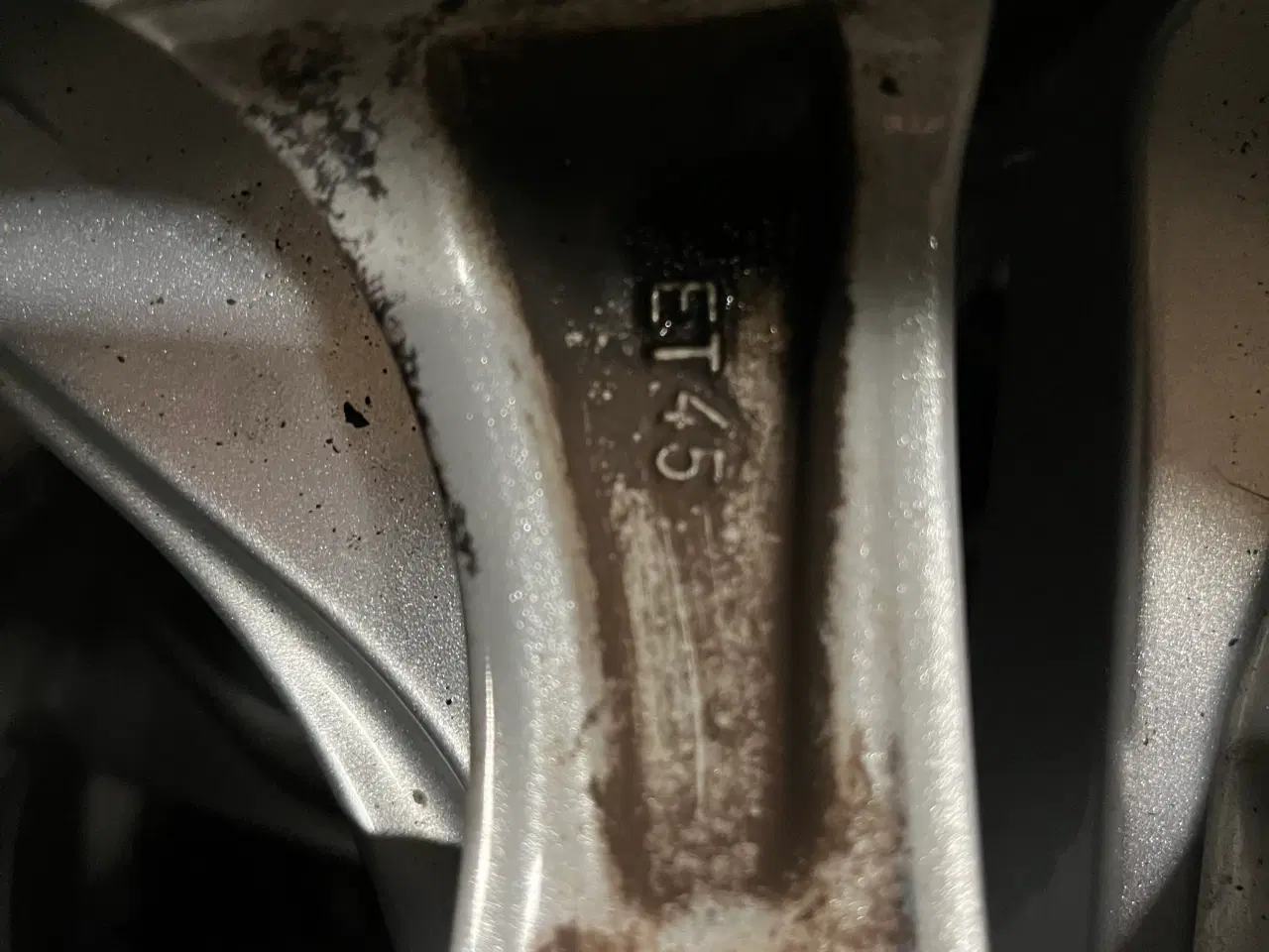 Billede 4 - Pæne 17 tommer alufælge 