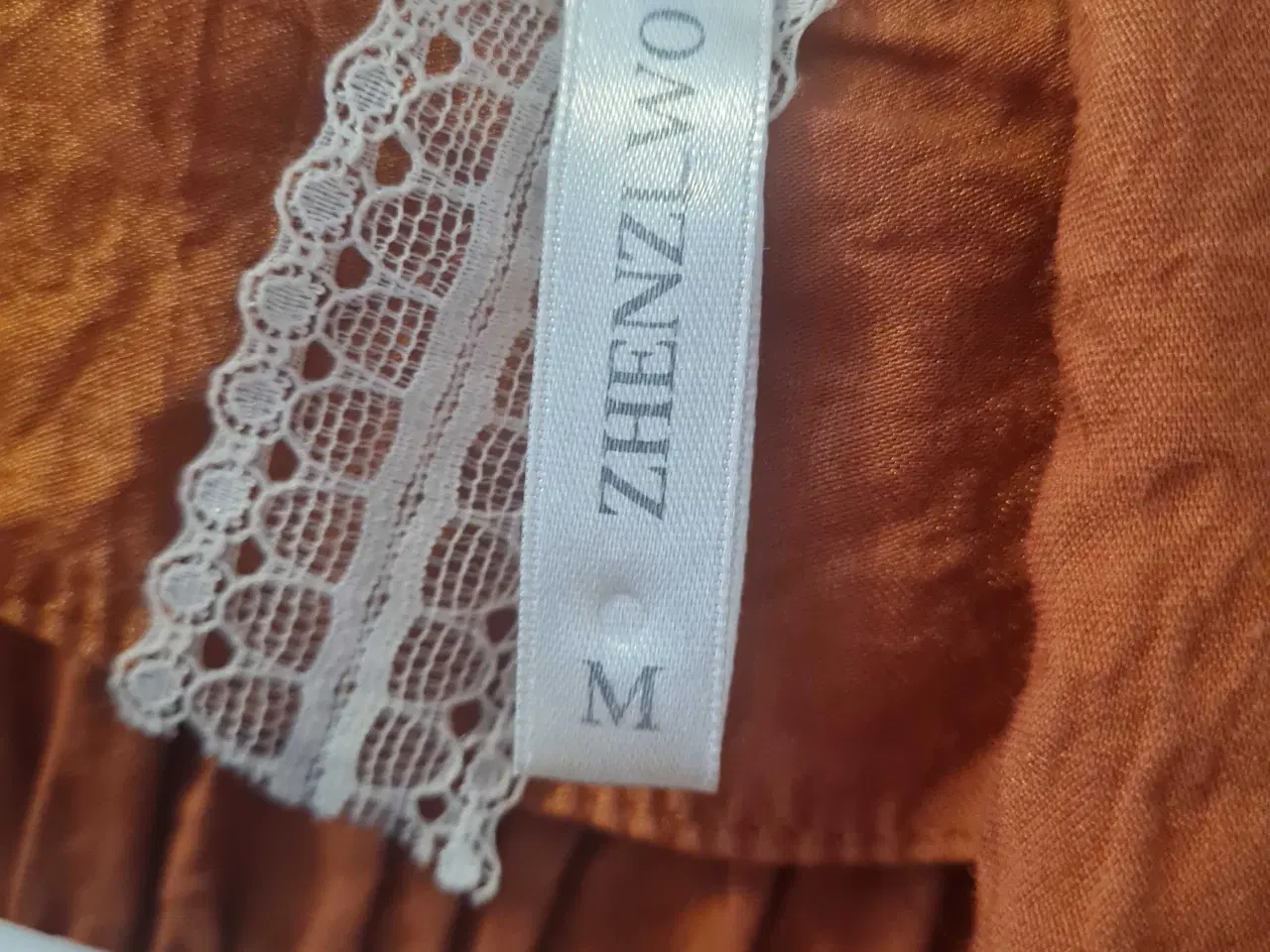 Billede 5 - Zhenzi jakke str m 46-48 rustbrun