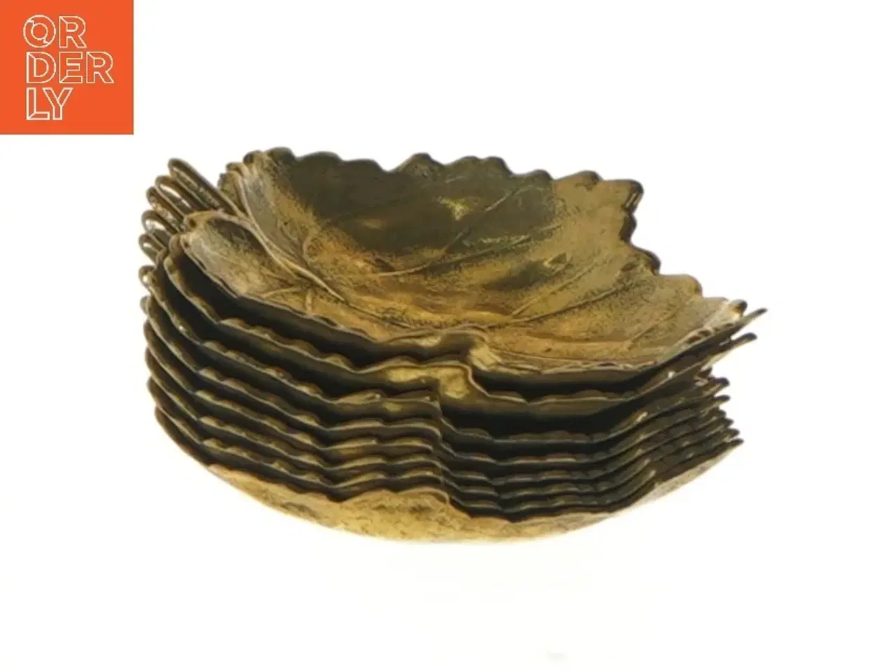 Billede 1 - Guldfarvede bladformede skåle, 8 styk (str. 8 styk, 8x6,5 cm)