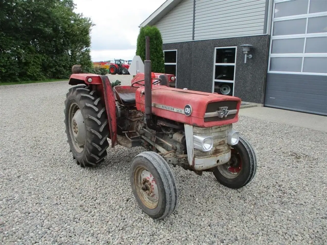 Billede 17 - Massey Ferguson 135 Sjælden Benzin MF135. Den starter og går godt