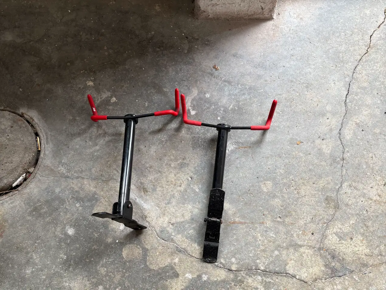 Billede 2 - Cykel arbejdsstationer og 2 Cykelholder e