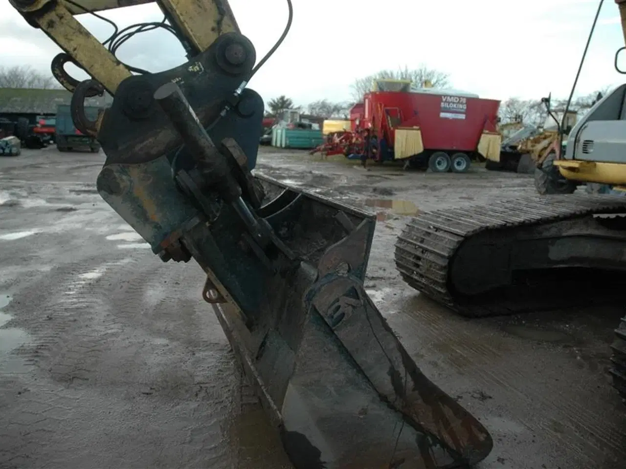 Billede 16 - New Holland E 265 LC