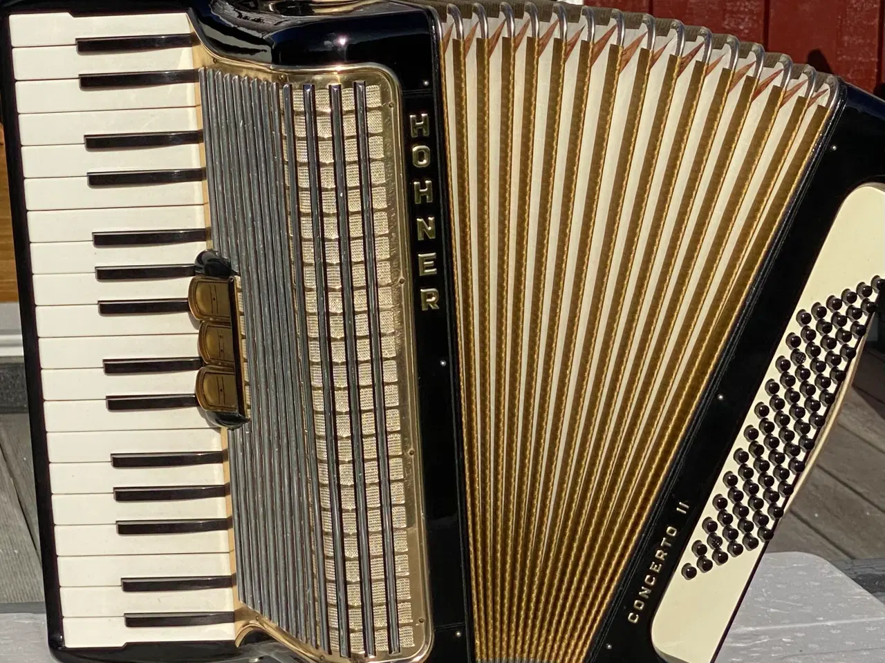 Billede 9 - Hohner Concerto II harmonika – flot og velspillend