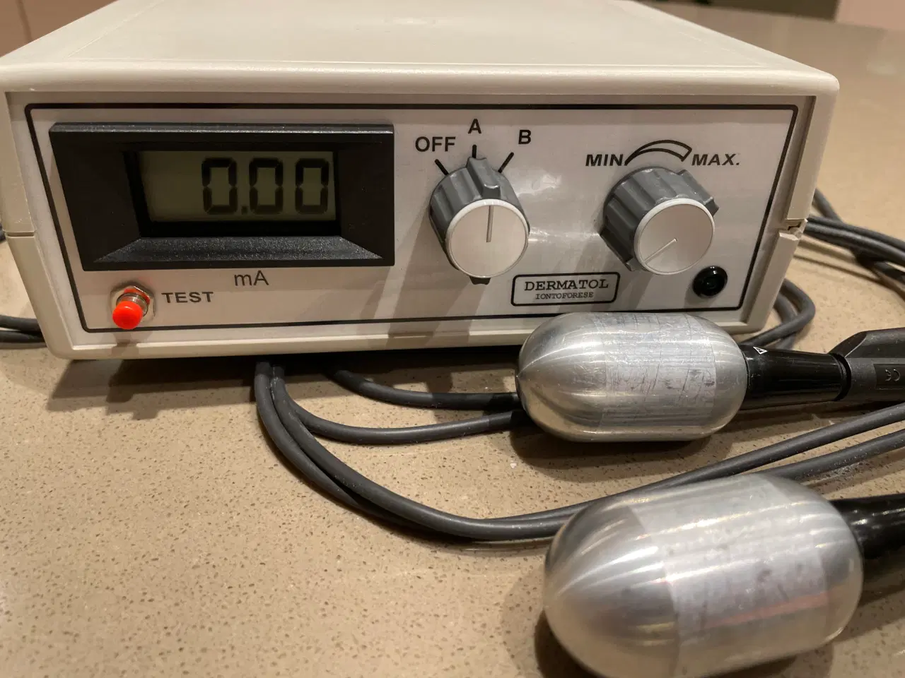 Billede 1 - Dermatol lontoforese apparat + elektrodesæt