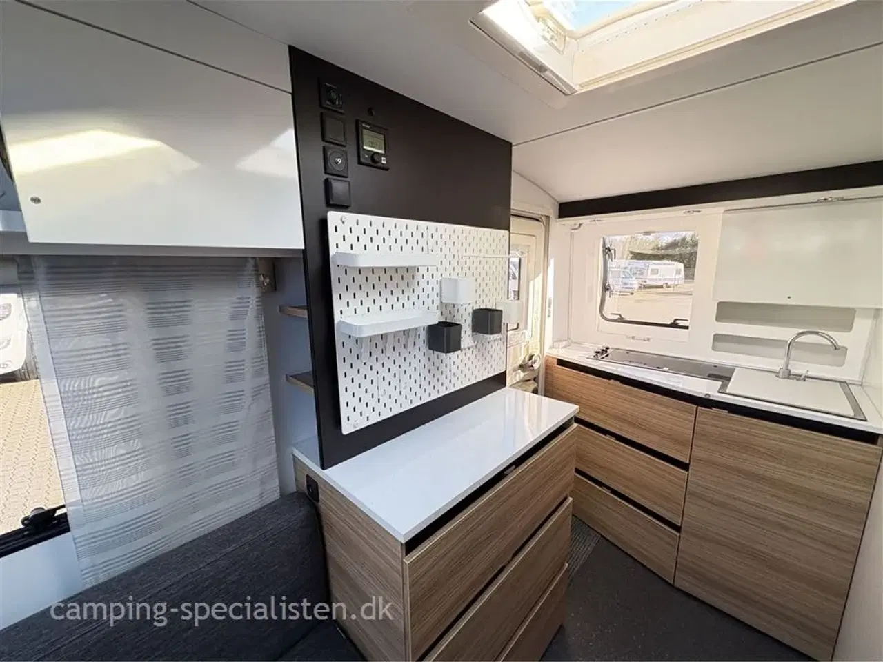 Billede 7 - 2020 - Adria Action 391 LH   Adria Action 391 LH 2020 - Se den nu hos Camping-Specialisten.dk