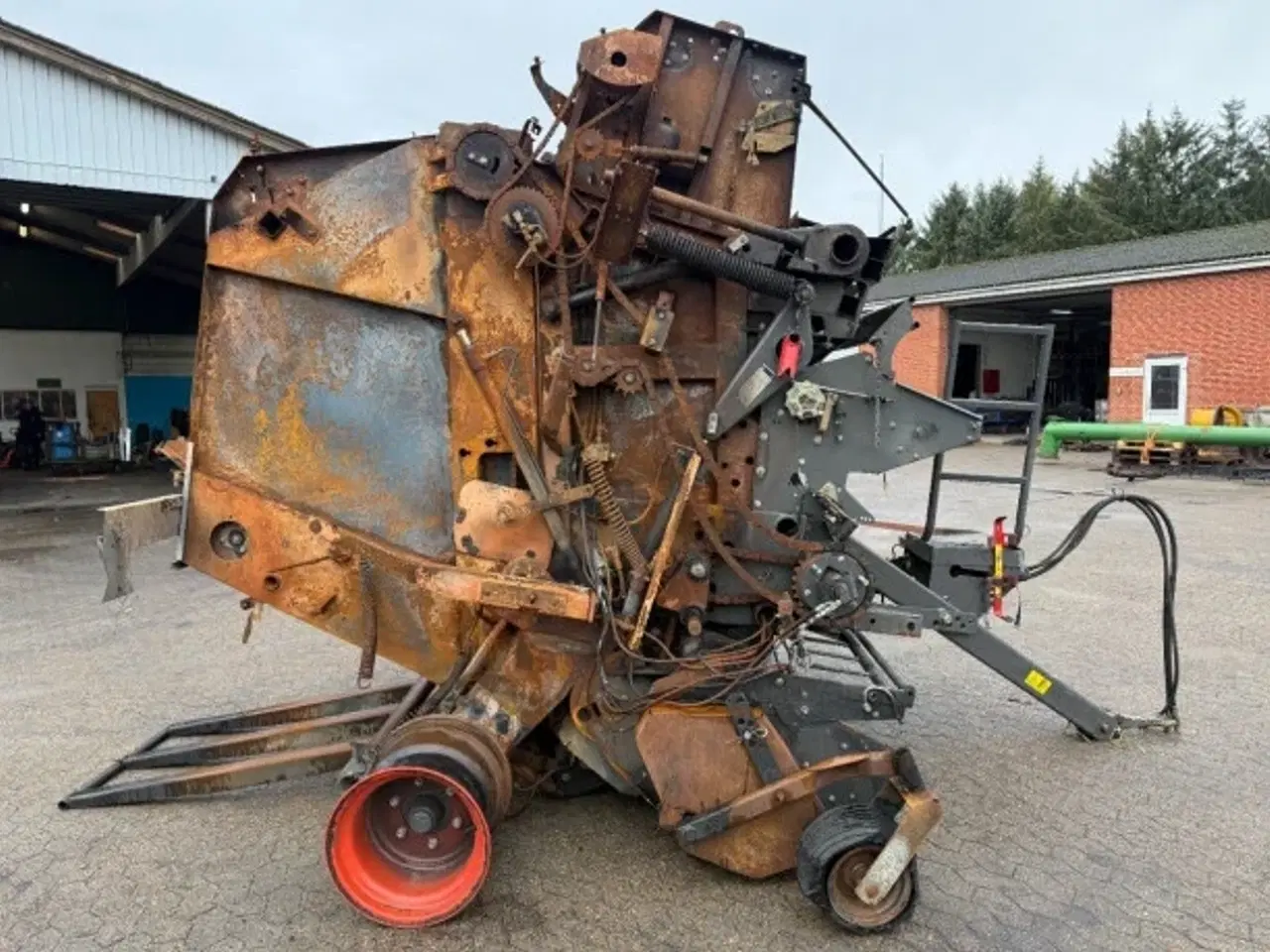 Billede 1 - Claas Variant 385RC (Sælges i Dele/For parts)