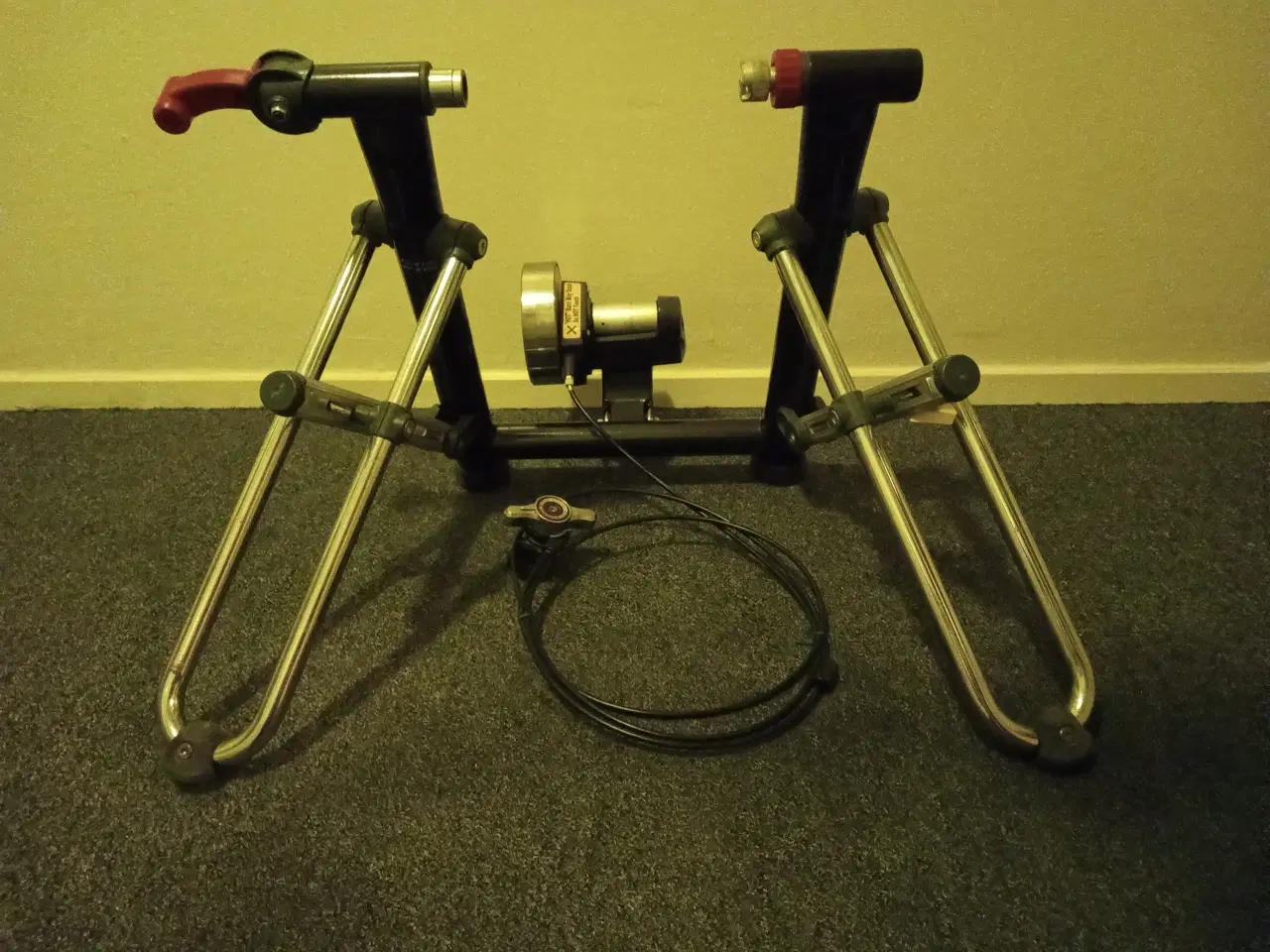 Billede 1 - Minouri V270 cykeltræner