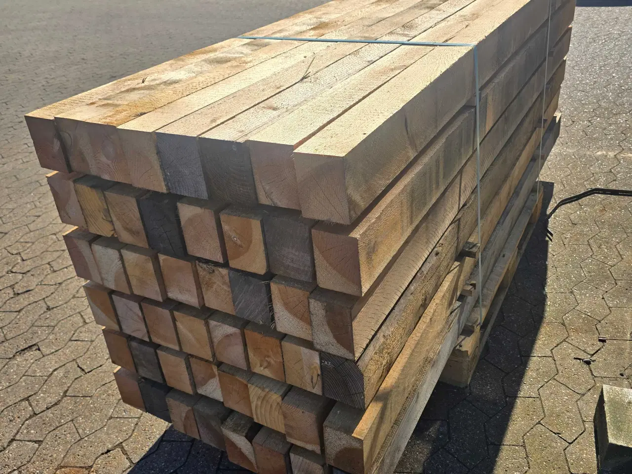 Billede 1 - Træ stolper