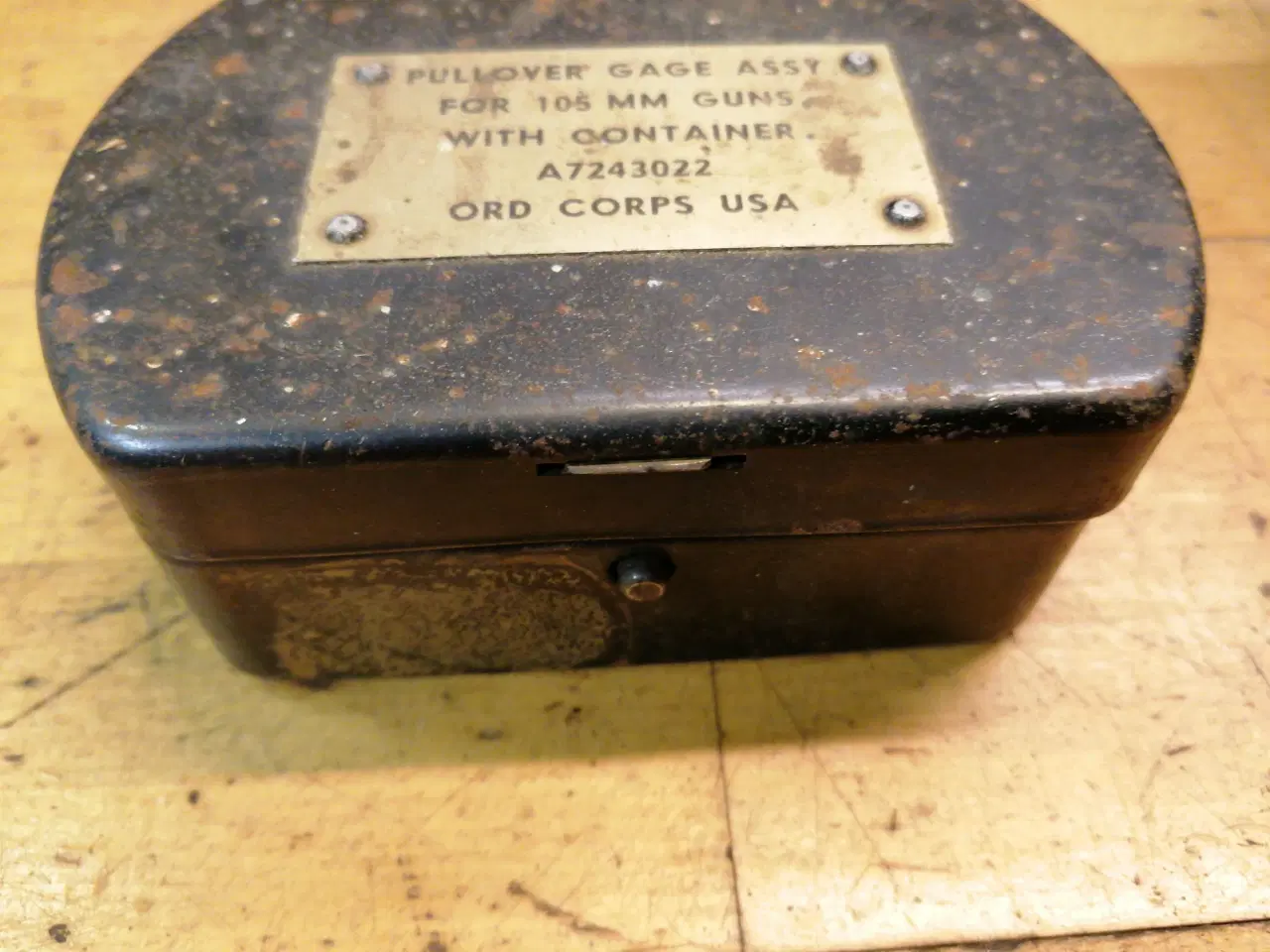 Billede 3 - M ilitær kogekar og militær metalboks.