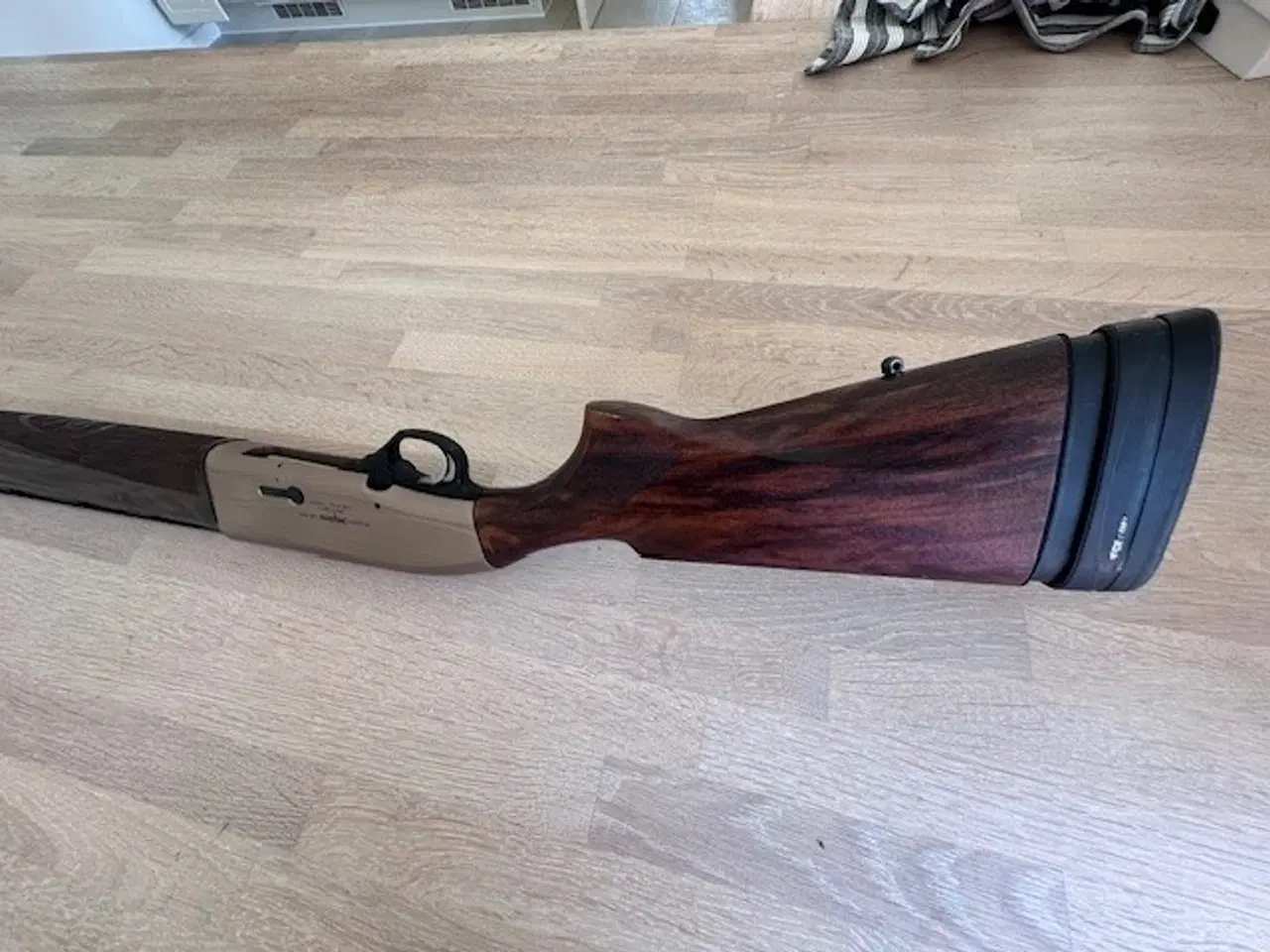 Billede 1 - BERETTA 1/2 AUTO KAL 12/76 - LINKS LÅS