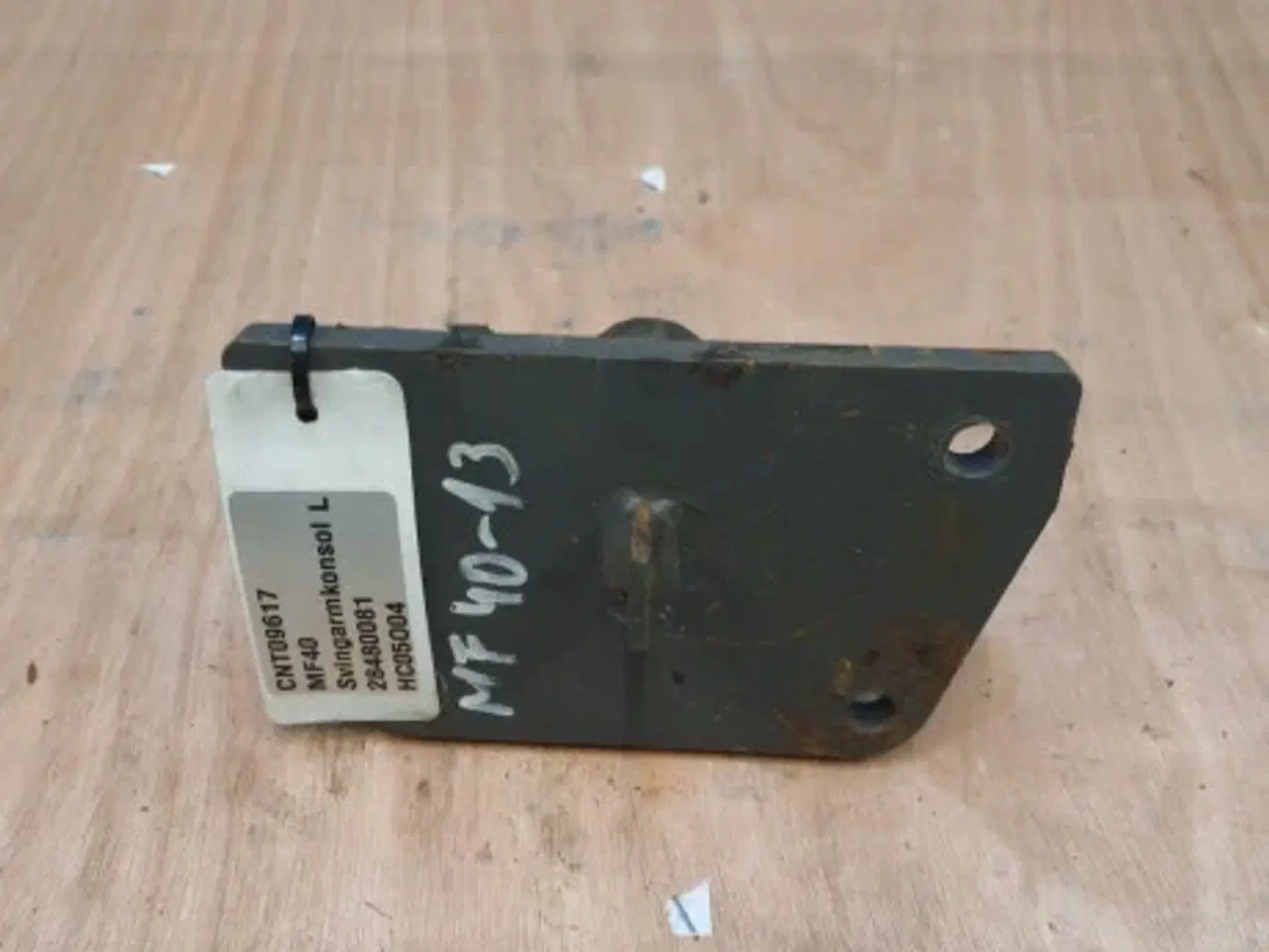 Billede 2 - Massey Ferguson 40 Svingarmkonsol L. 28480081