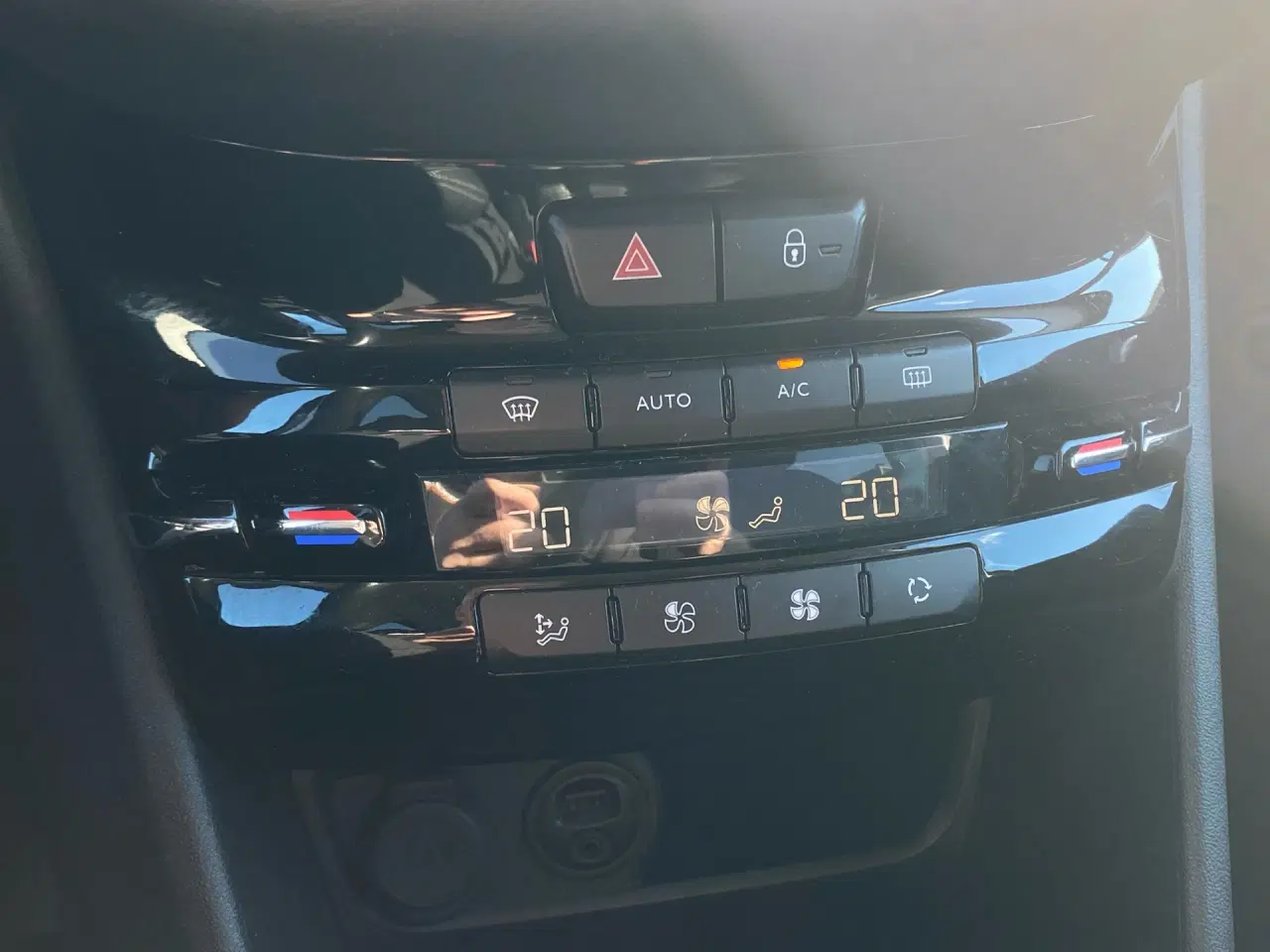 Billede 8 - Peugeot 208 1,6 BlueHDi Envy 100HK 5d