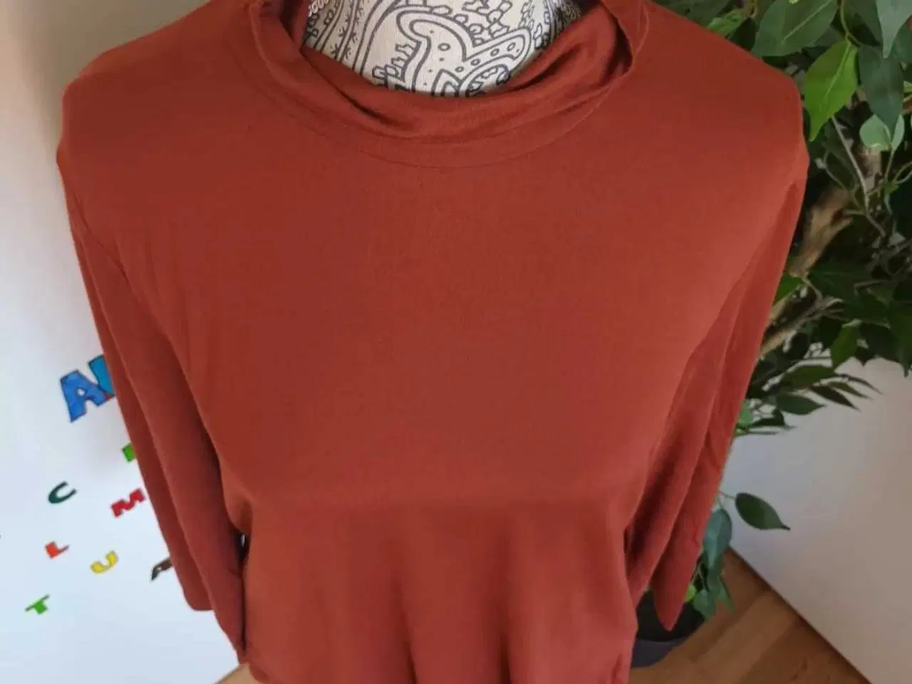 Billede 2 - Top. Vero Moda. XL/42