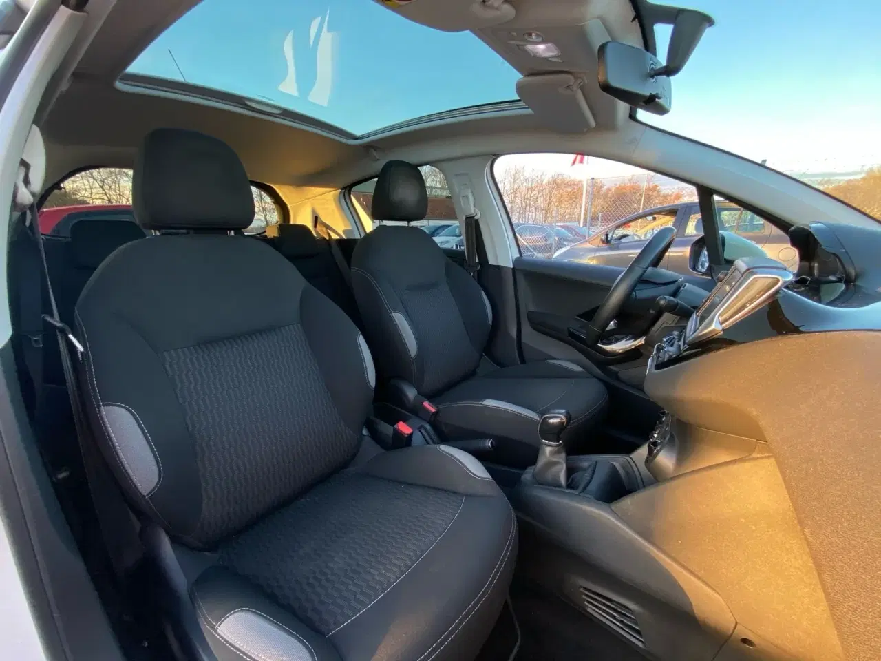 Billede 6 - Peugeot 208 1,6 BlueHDi Chili Sky 100HK 5d