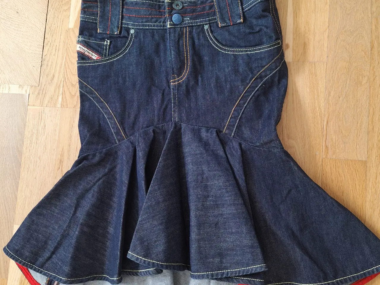 Billede 2 - Nederdel	