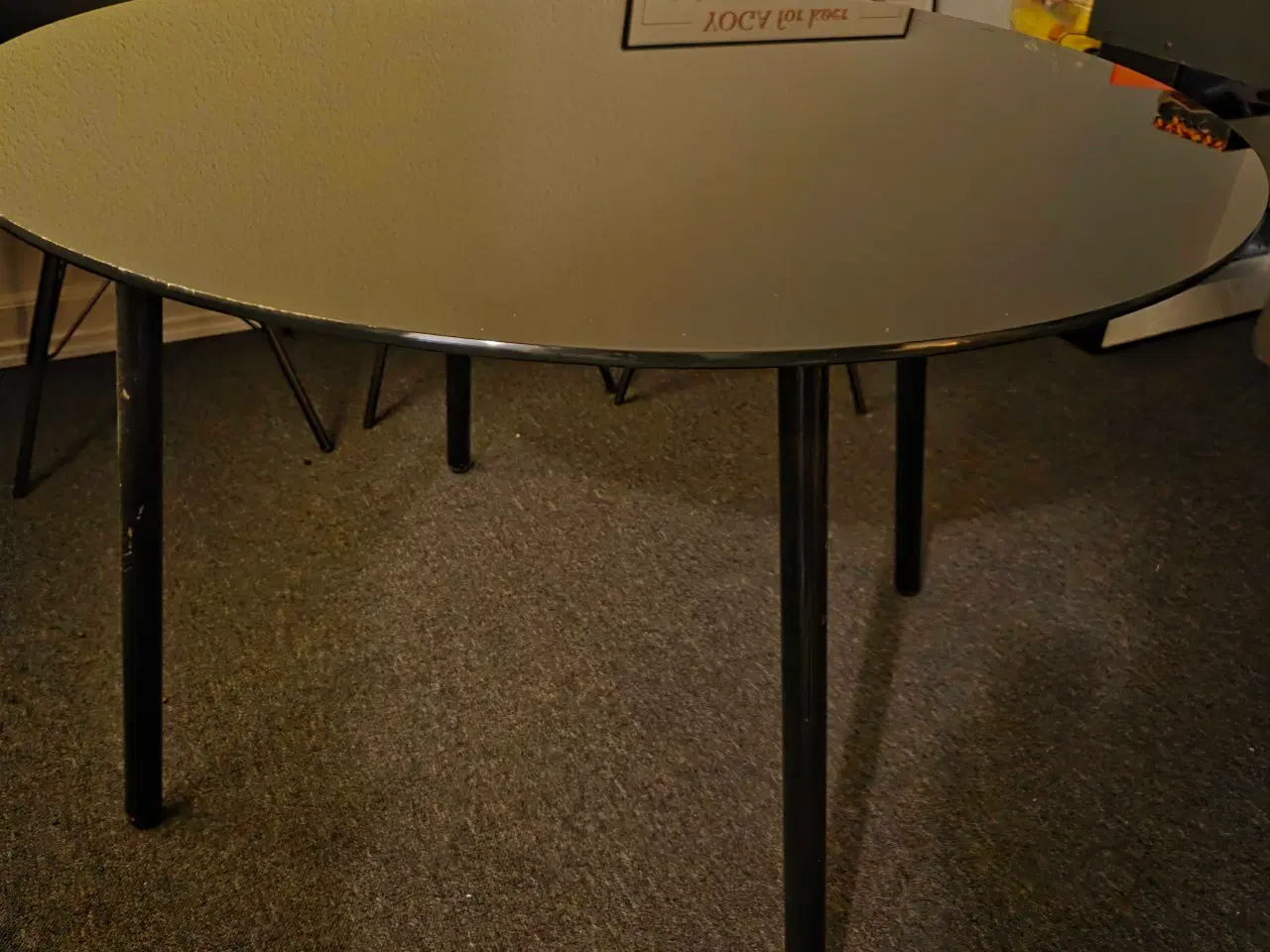 Billede 2 - Rundt spisebord 