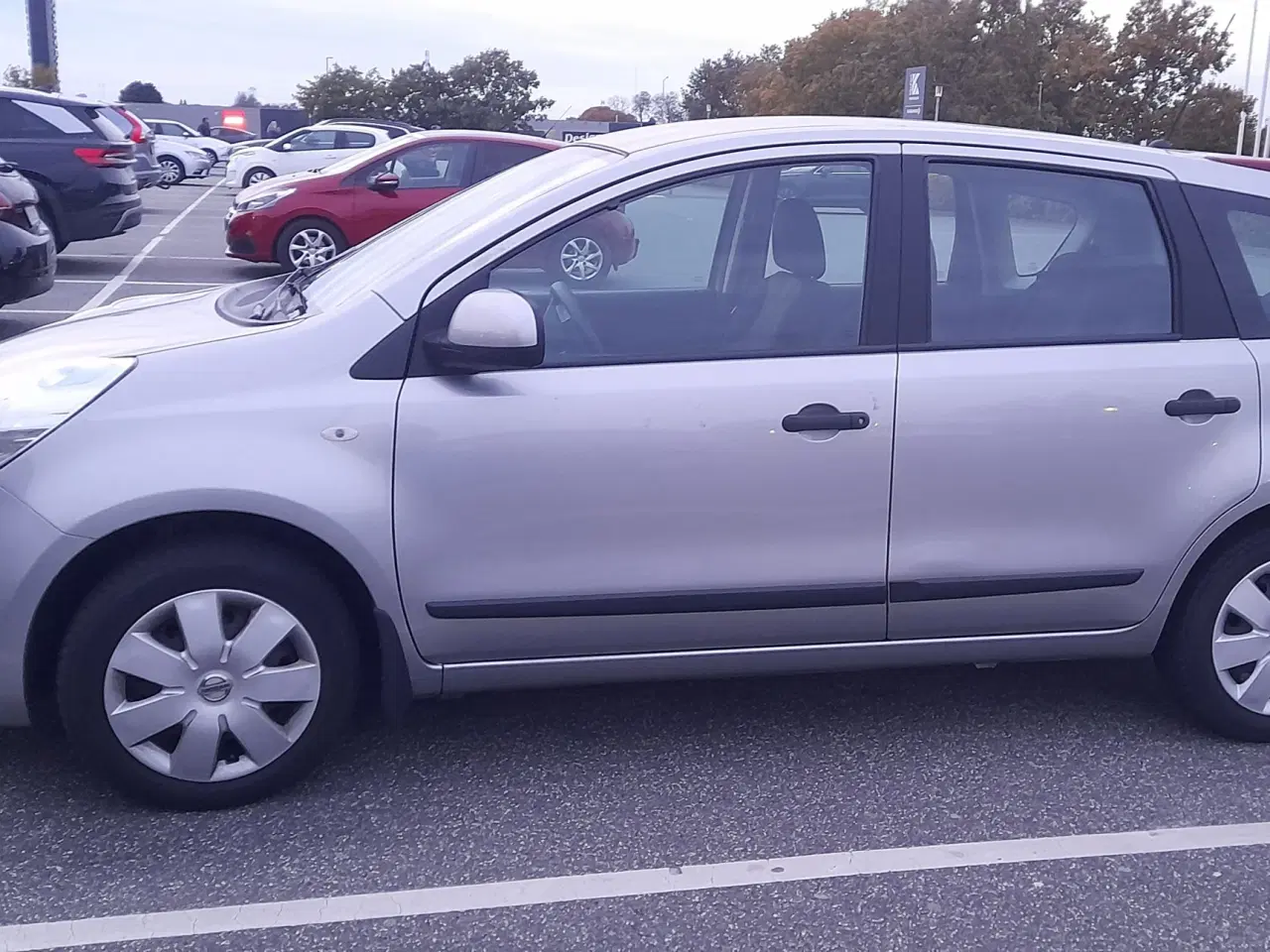 Billede 1 - Nissan note 1,4 benzin lav km tal 98000km 