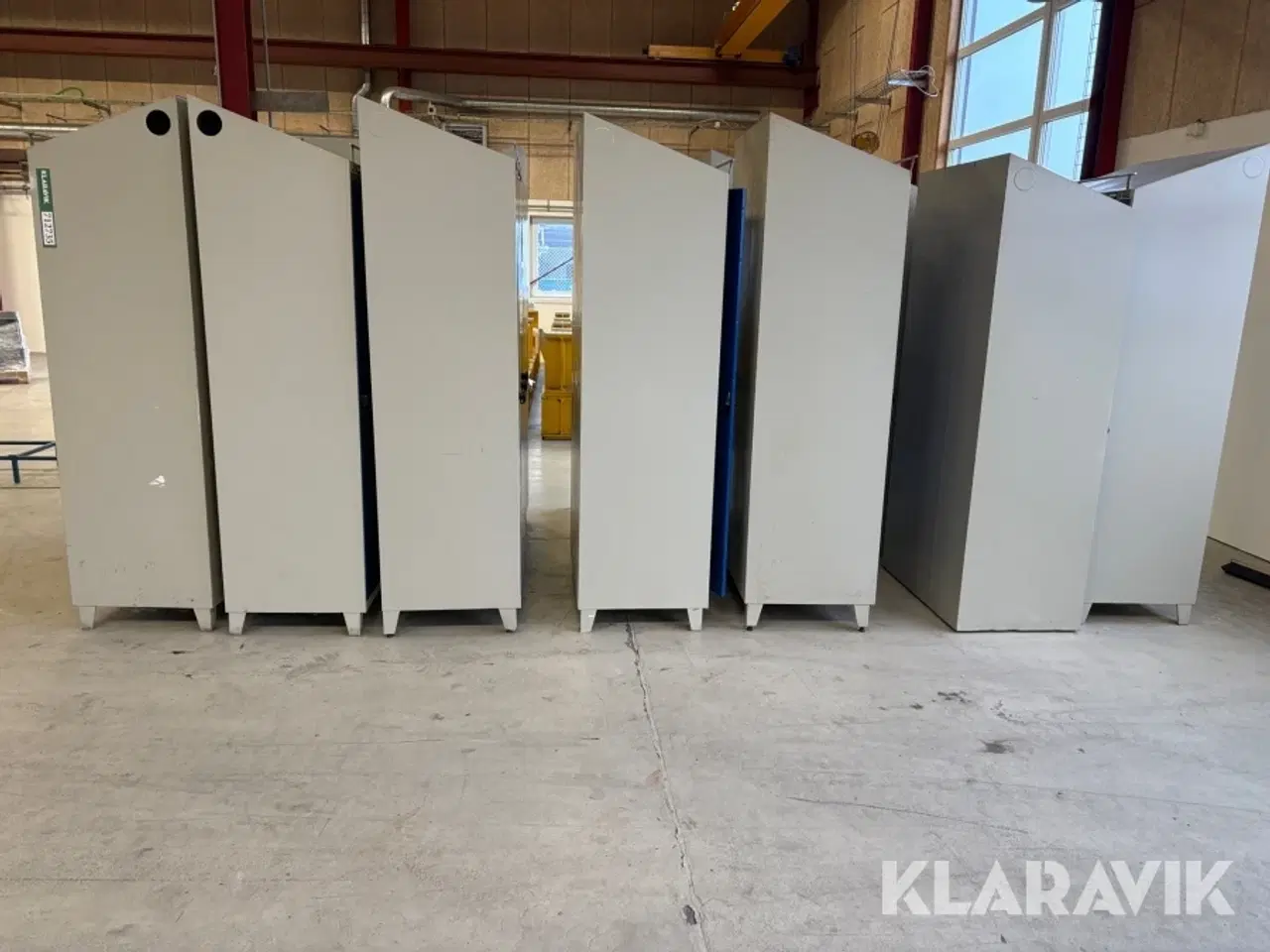 Billede 7 - Garderobeskabe Blika - 13 sektioner i alt = 37 skabe i alt