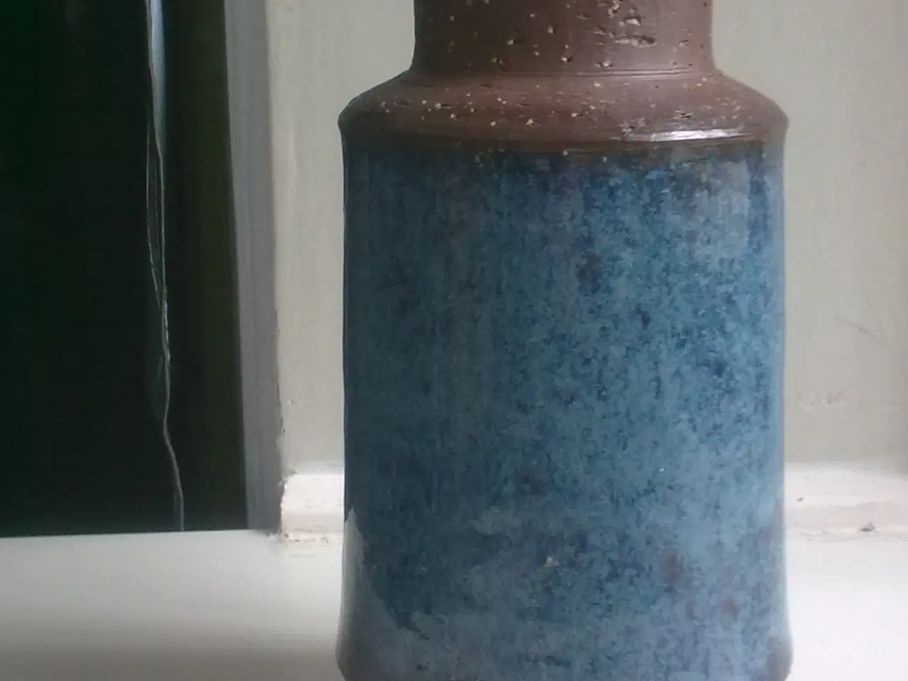 Billede 1 - Stentøj Bornholm havblå og rå. + fejl