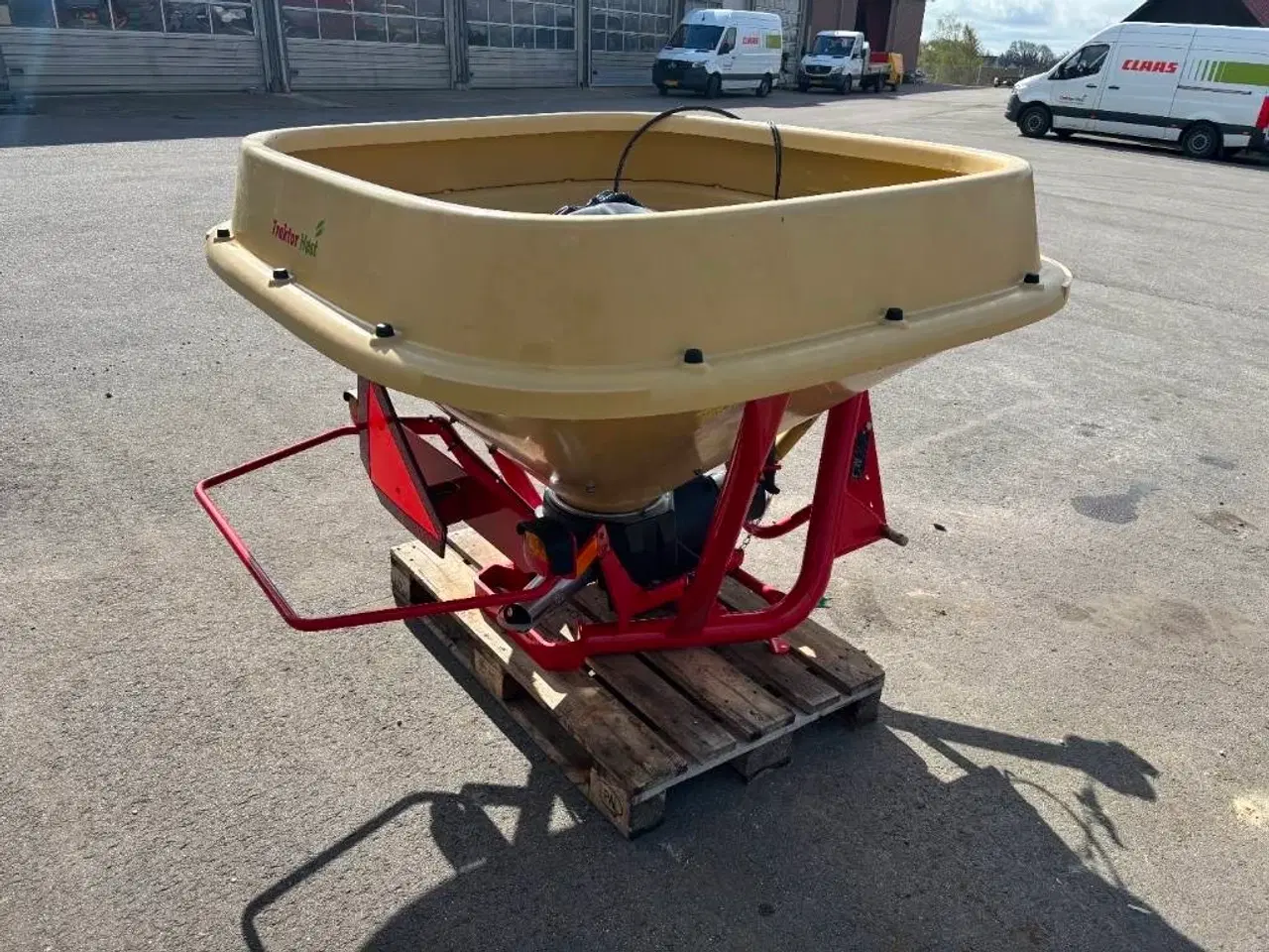 Billede 4 - - - - Kverneland PS604