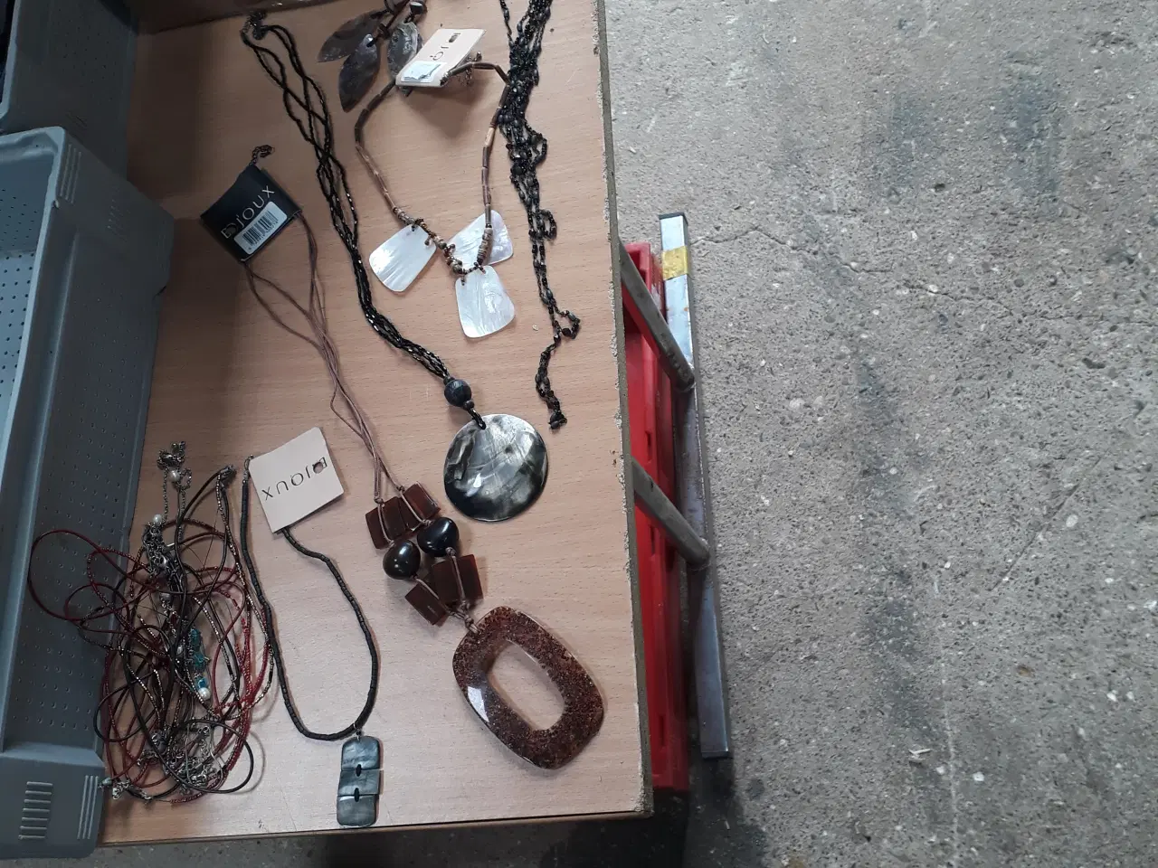 Billede 8 - Børne, Dame og Here, smykker, hår forlængelse m.m.