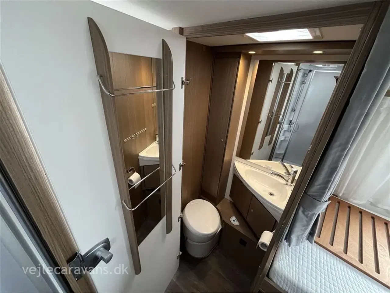 Billede 14 - 2021 - Carado T 447 Clever + Edition