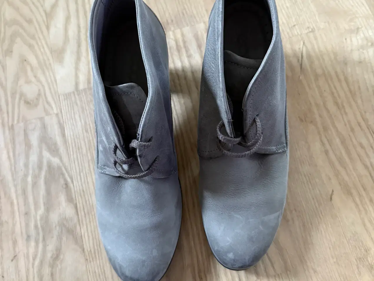 Billede 1 - ECCO STØVLETTER/ SKO