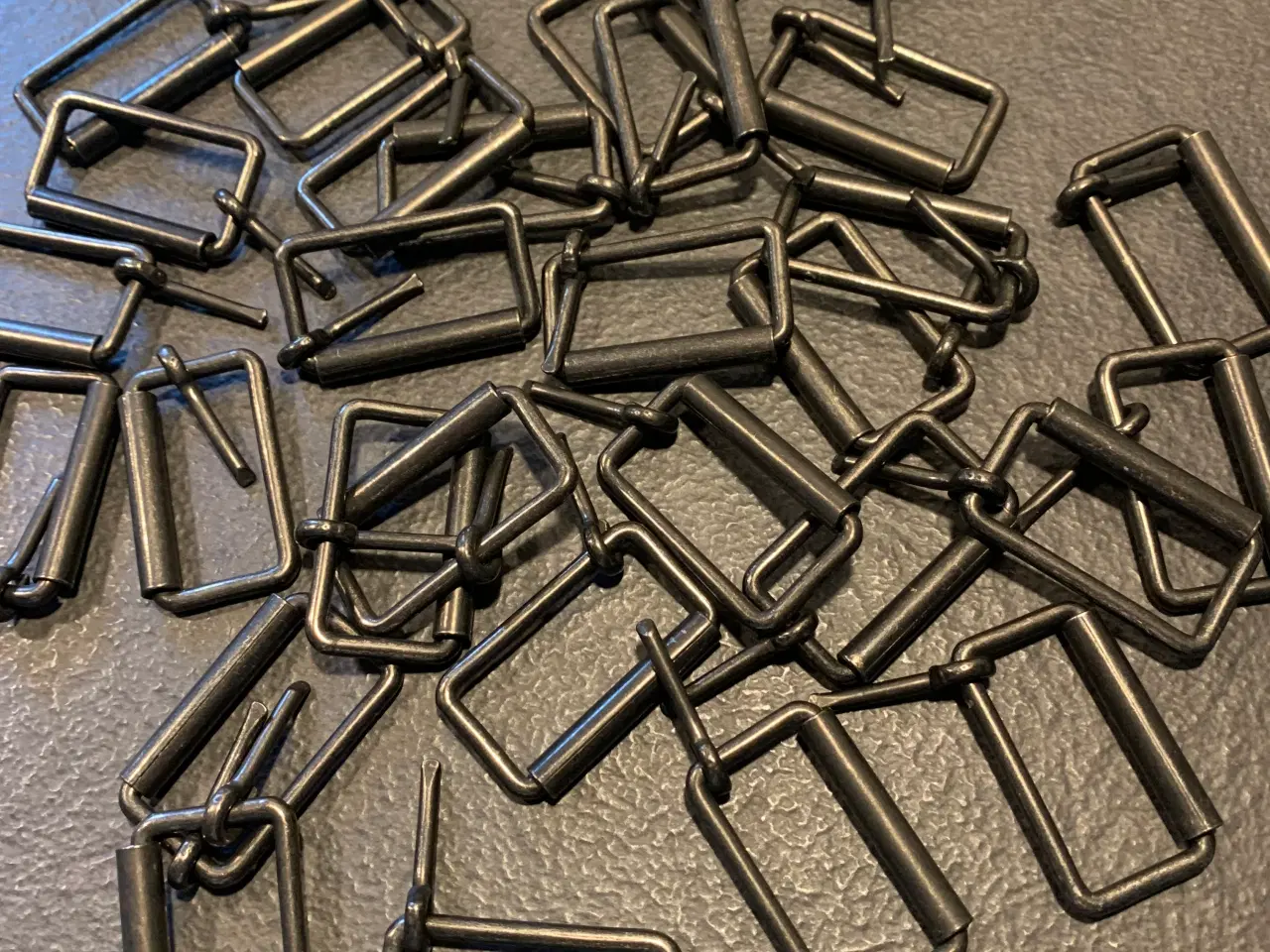 Billede 2 - 64 spænder fra nedlagt systue - samlet pris - NYE