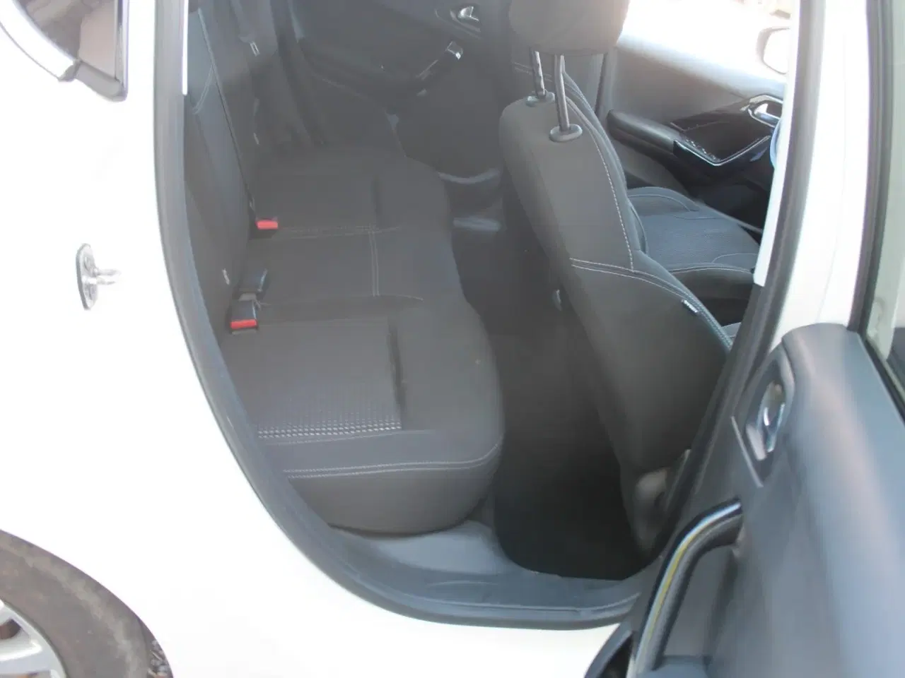 Billede 6 - Peugeot 208 1,5 BlueHDi 100 Prestige Sky