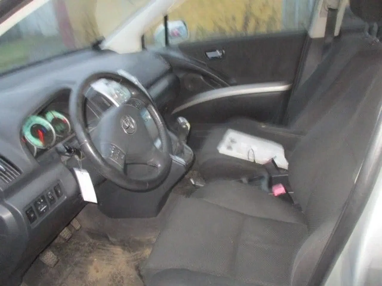 Billede 8 - Toyota Corolla Verso 2,2 D-4D Luna 7prs