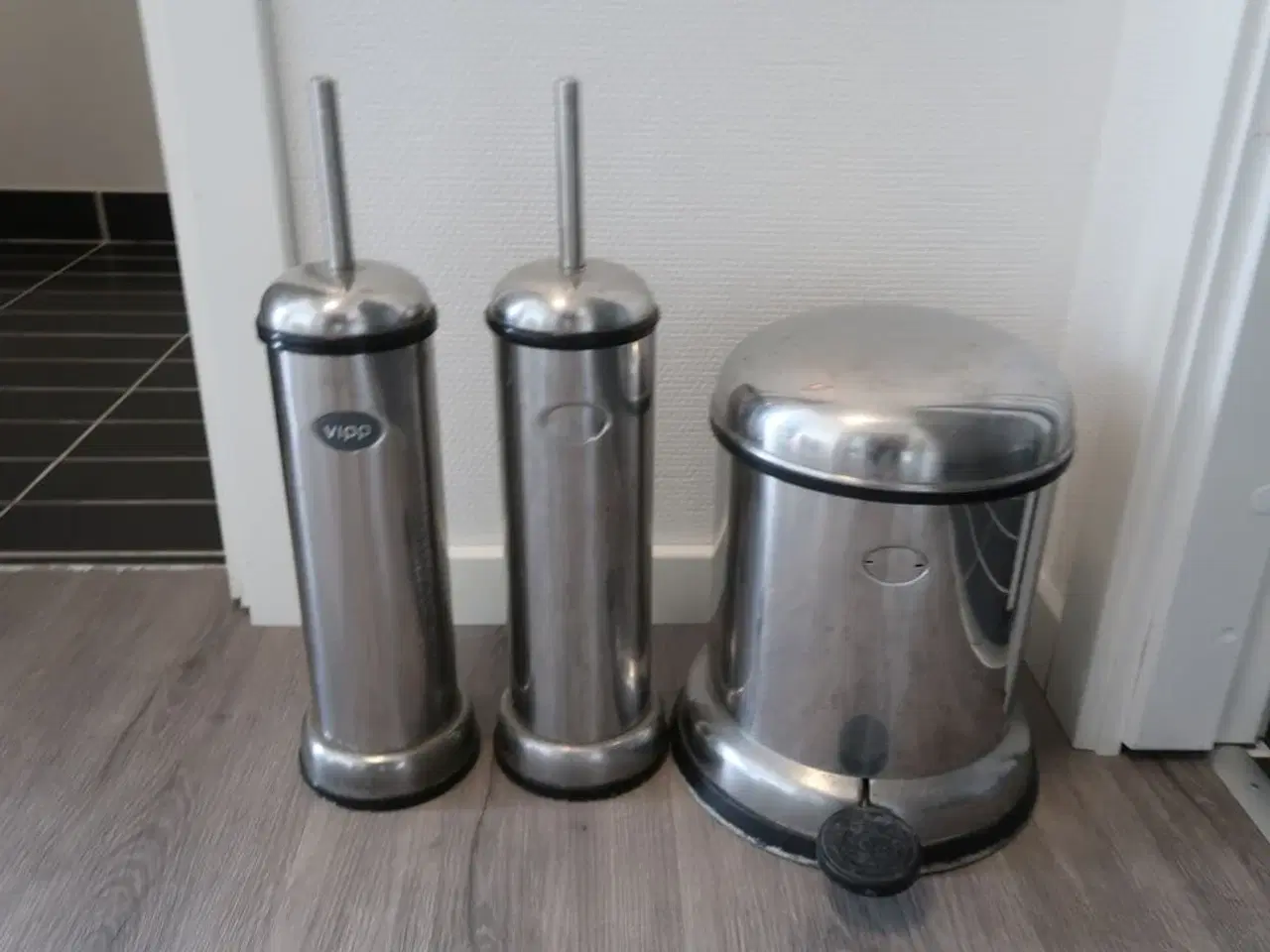 Billede 1 - Vipp pedalspand & 2 toiletbørster