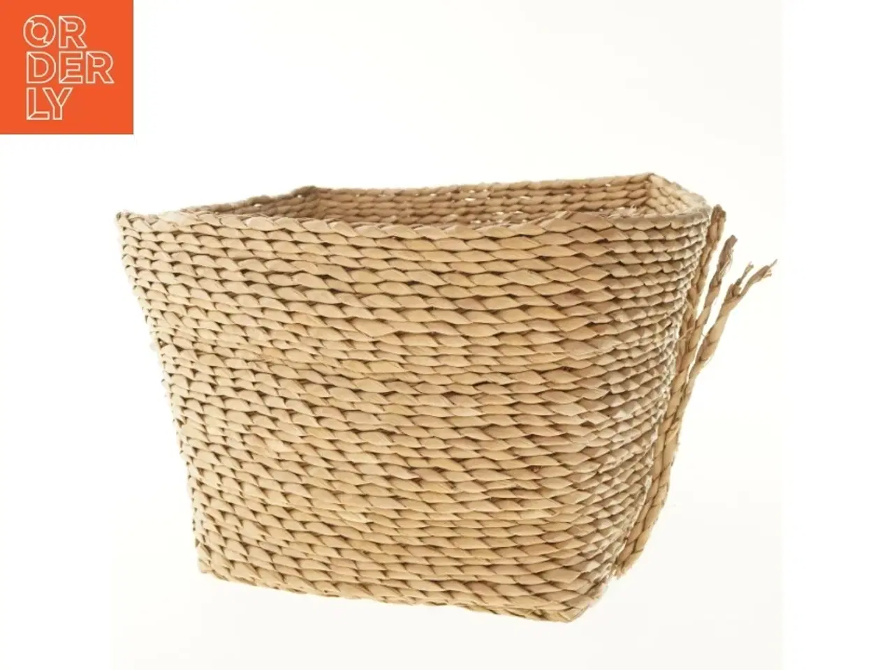 Billede 1 - Flettet kurv (str. 30x31x30 cm)