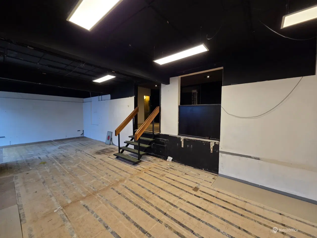 Billede 5 - 126 kvm butik - beliggende ud til torv i Gravene - momsfrit