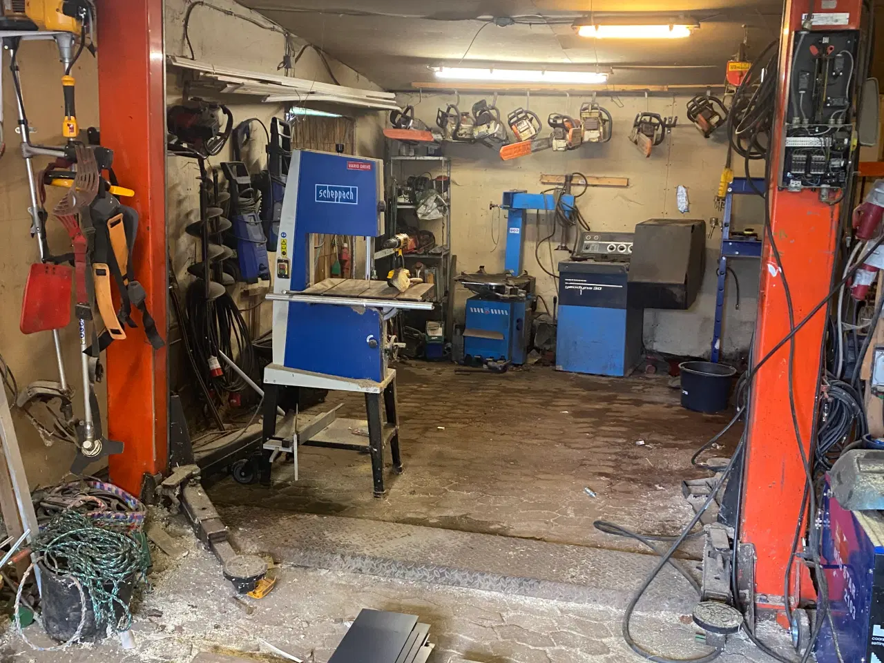 Billede 1 - To søjler autolift
