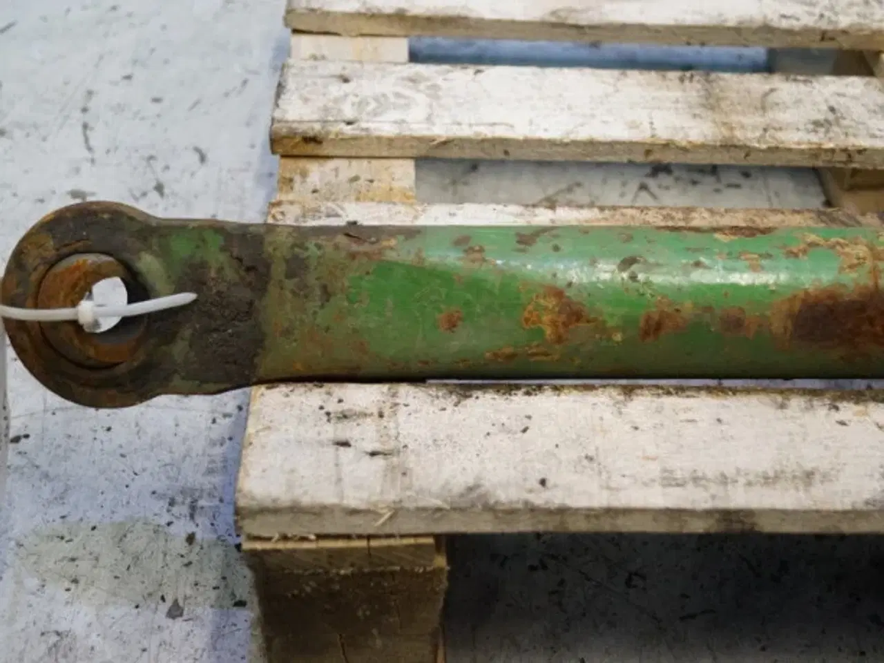 Billede 8 - John Deere R.H. Liftarm AR80666