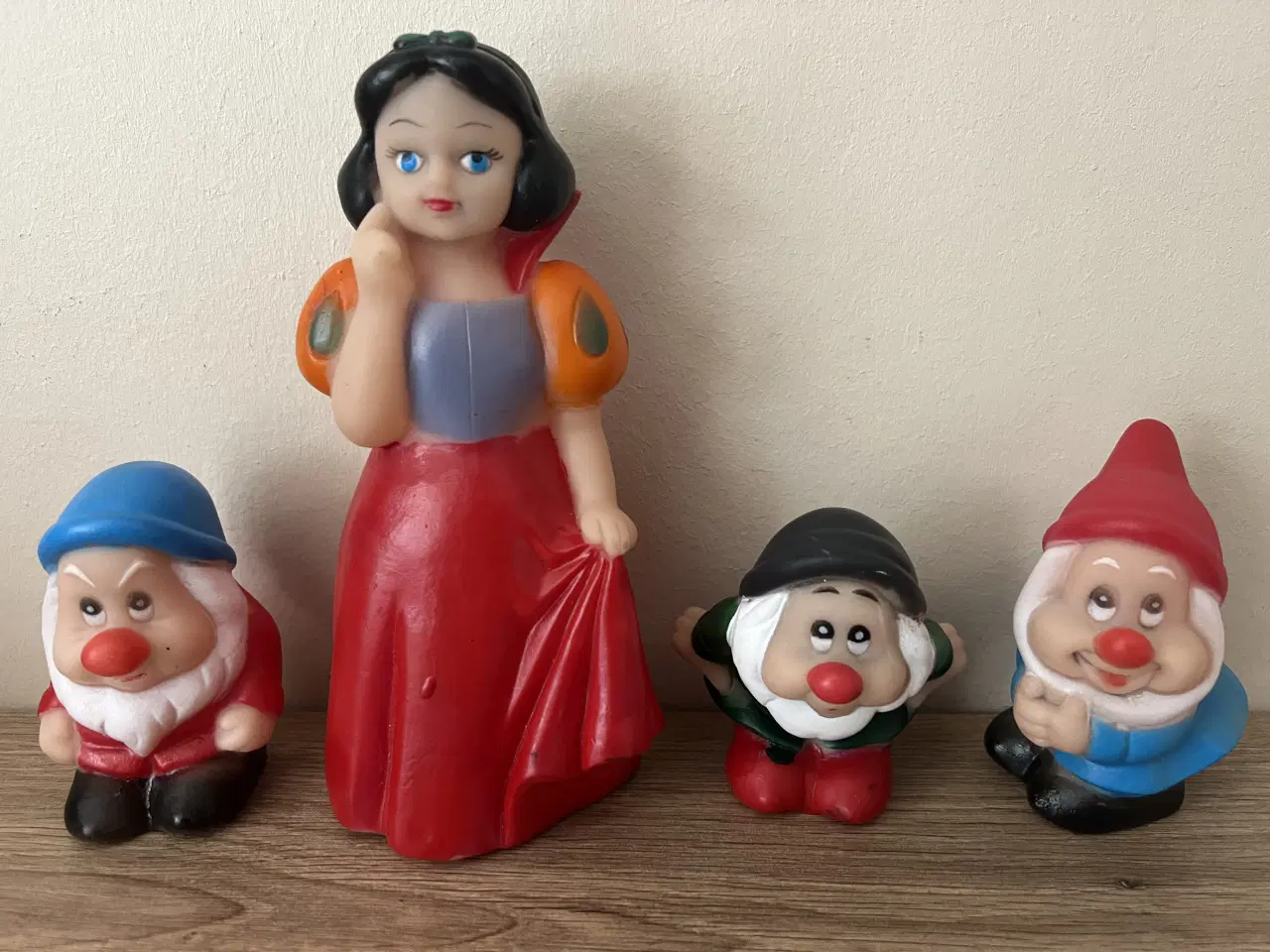 Billede 3 - Flotte gamle snehvide og de syv små dværge figurer