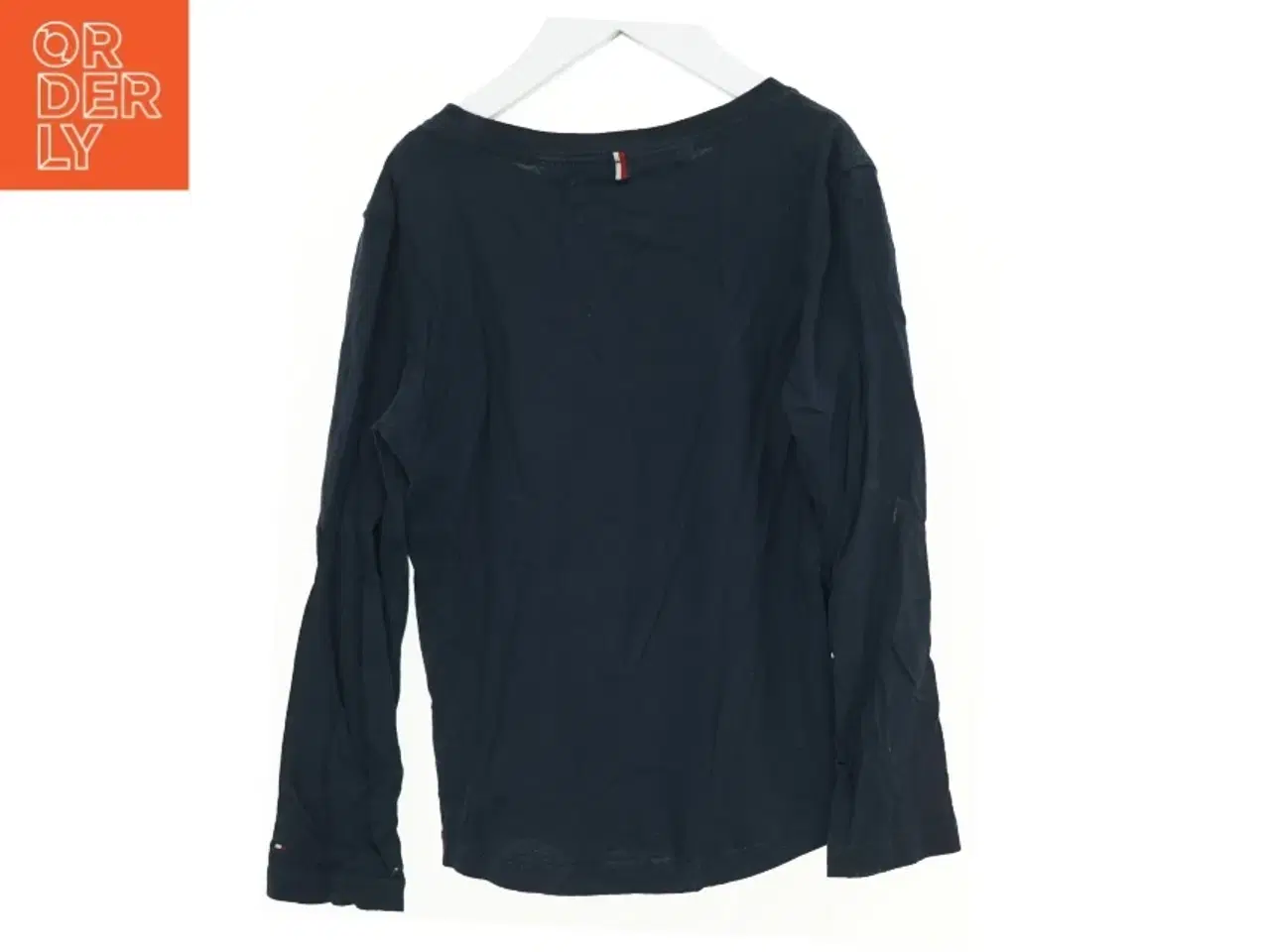 Billede 2 - Bluse fra Tommy Hilfiger (str. 122 cm)