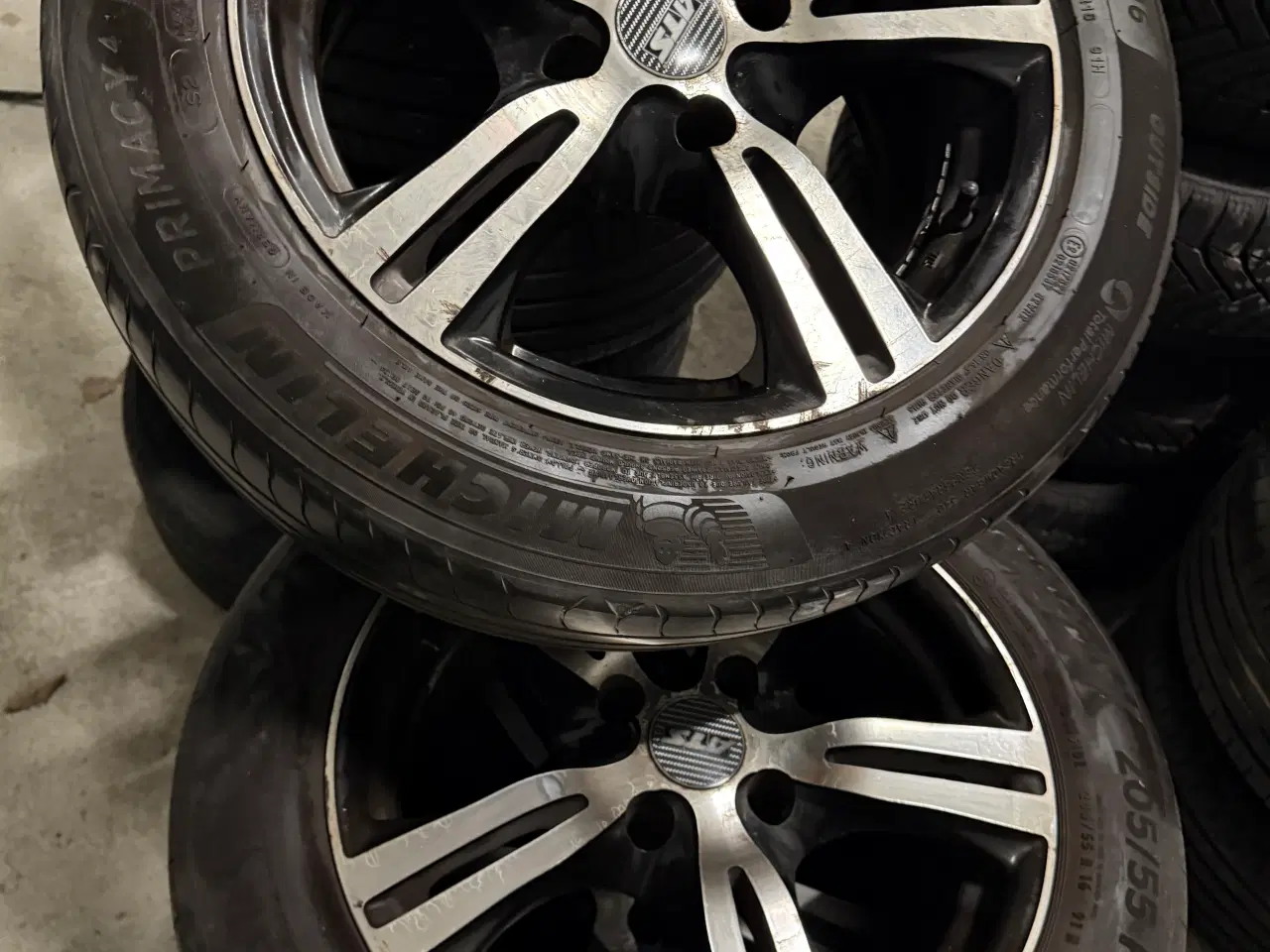 Billede 19 - Diverse dæk med fælg