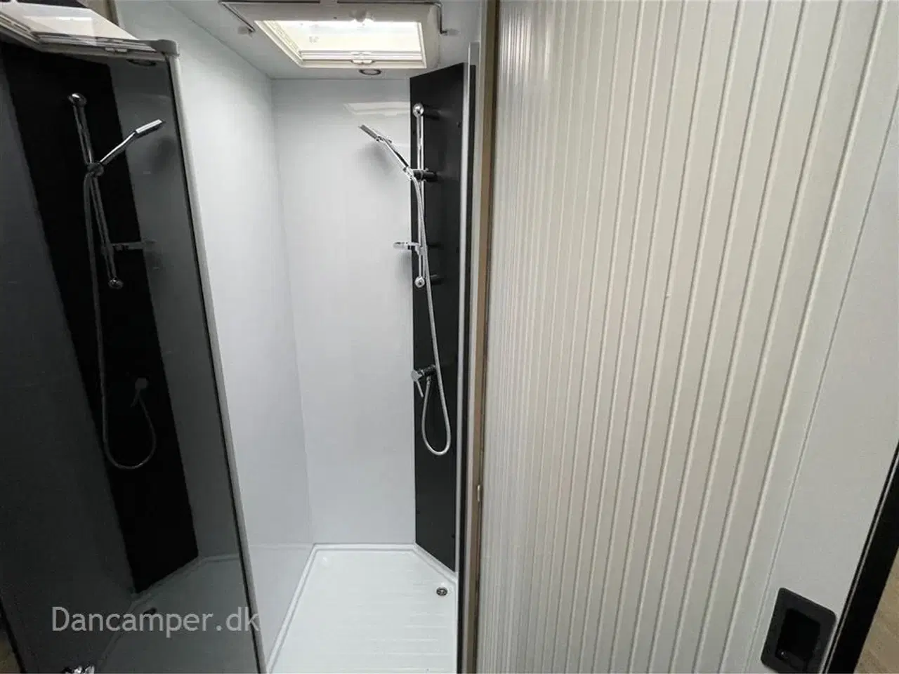 Billede 24 - 2026 - Chausson 640   Fiat Chausson 640 Ultimate Line med 140 HK, 8-trins aut.gear, adaptiv fartpilot, nøglefri adgang, isoleret og opvarmet spildevandstank