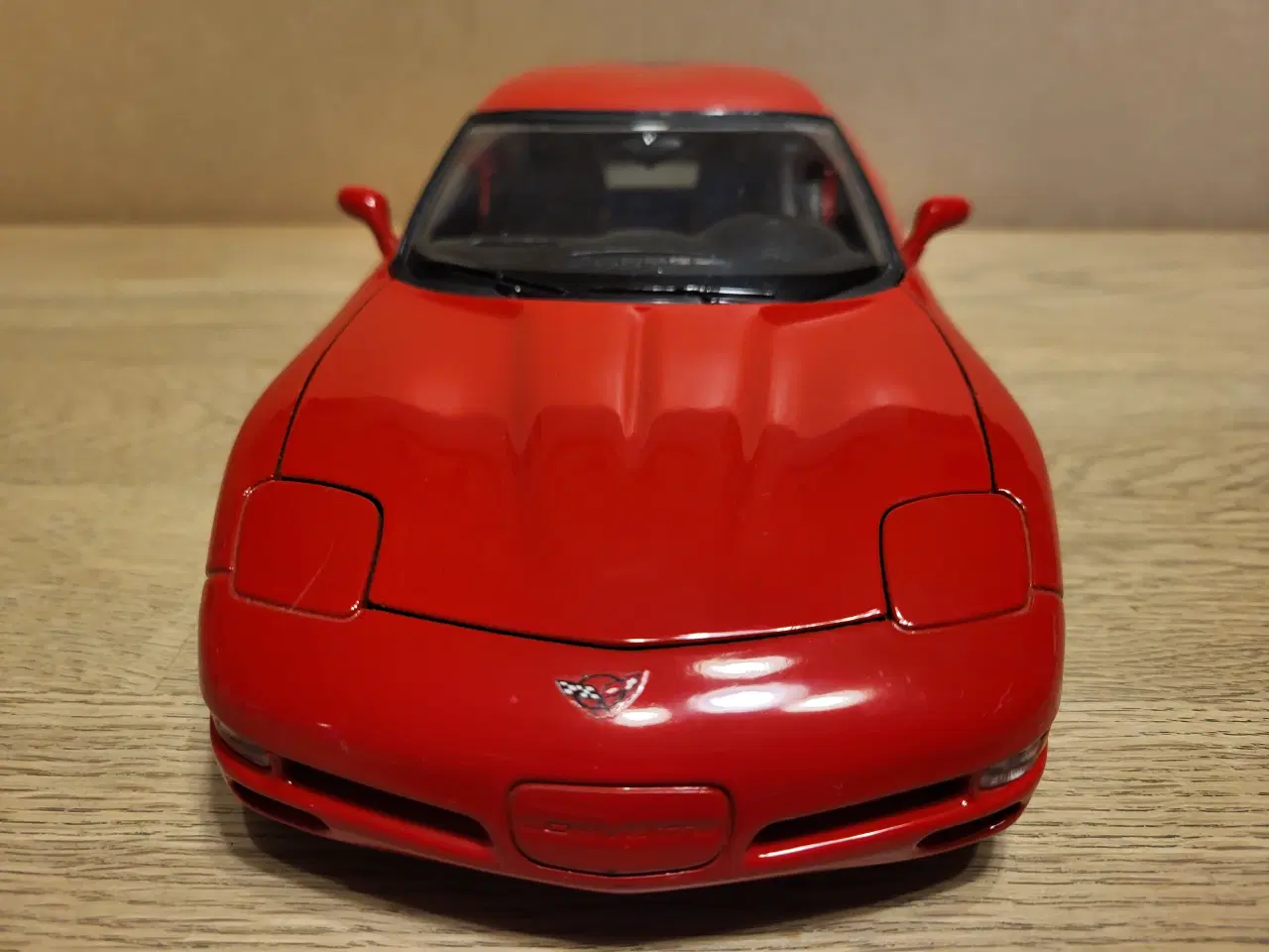 Billede 4 - Modelbil. Chevrolet Corvette C5 (1997). Skala 1/18