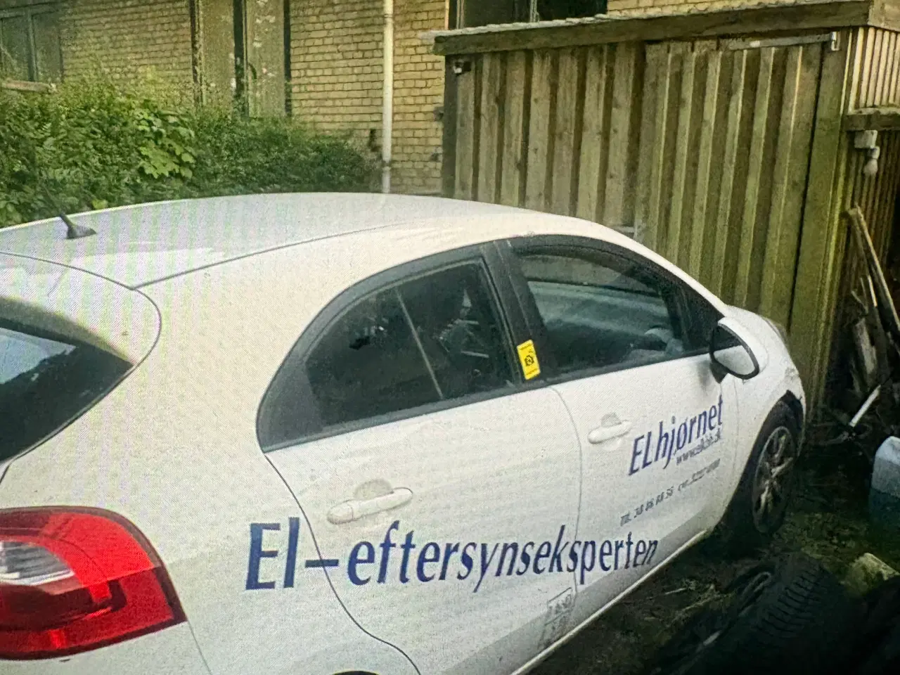 Billede 4 - Nysynet Kia Rio van sælges