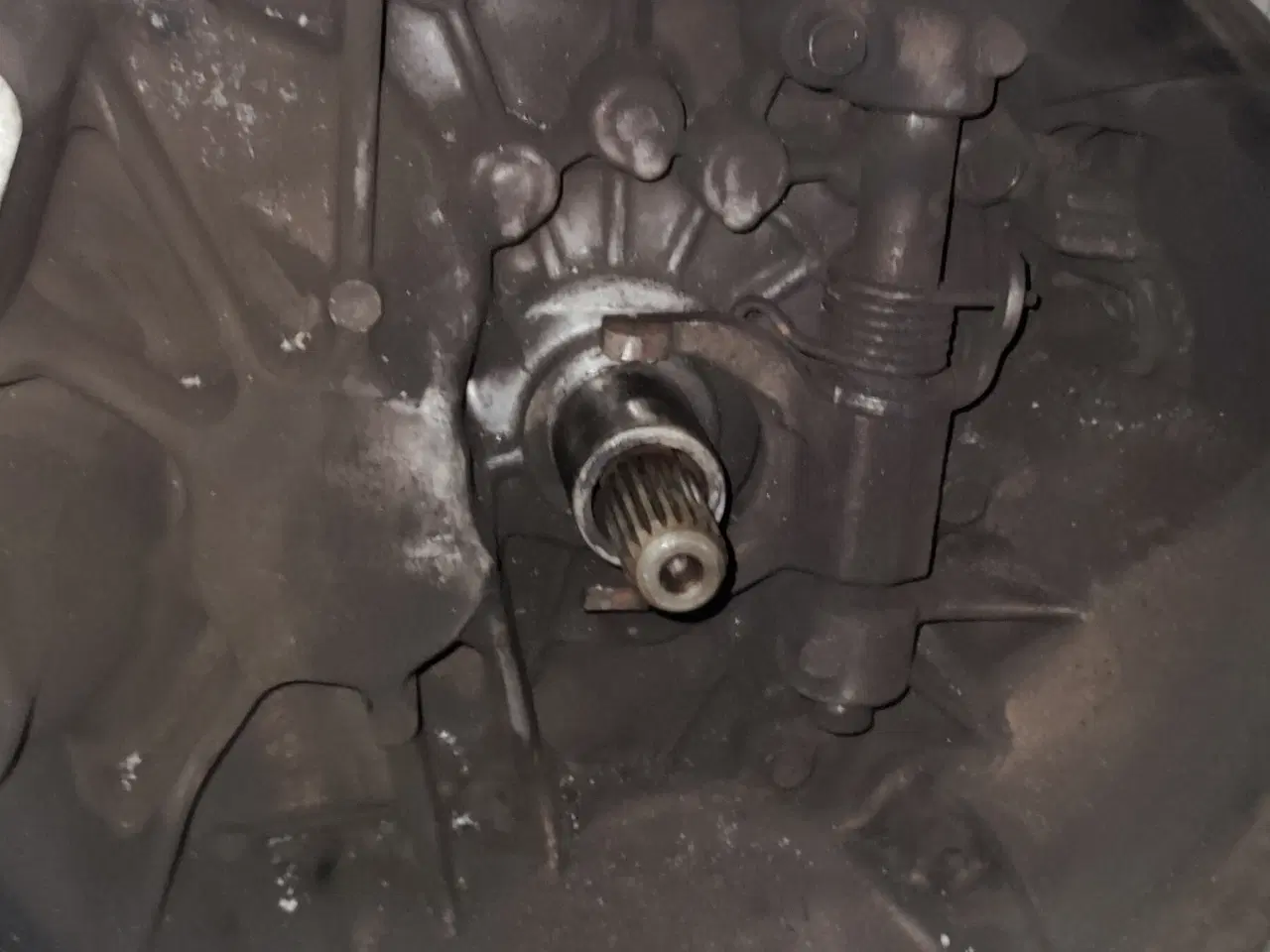 Billede 3 - gammel model Aygo c1 107 gearkasse km 100.xxx