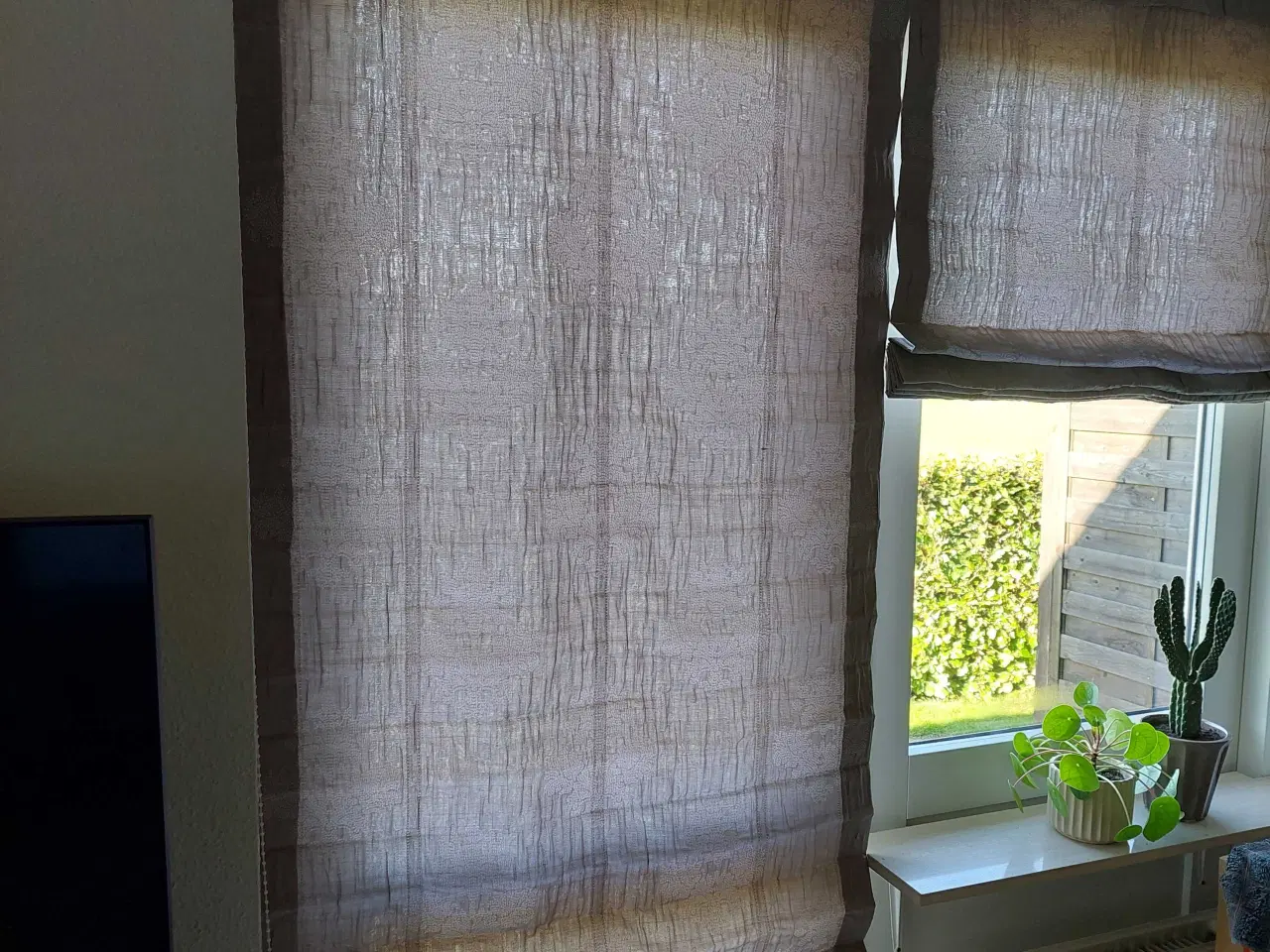 Billede 2 - 2 meget flotte foldegardiner