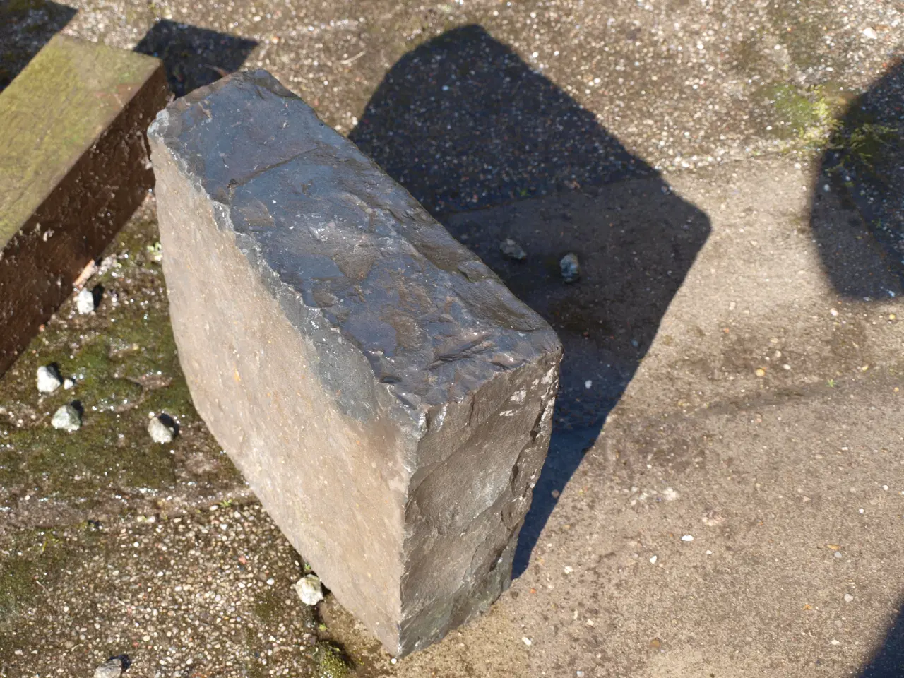 Billede 3 - Blåsort granit kantsten