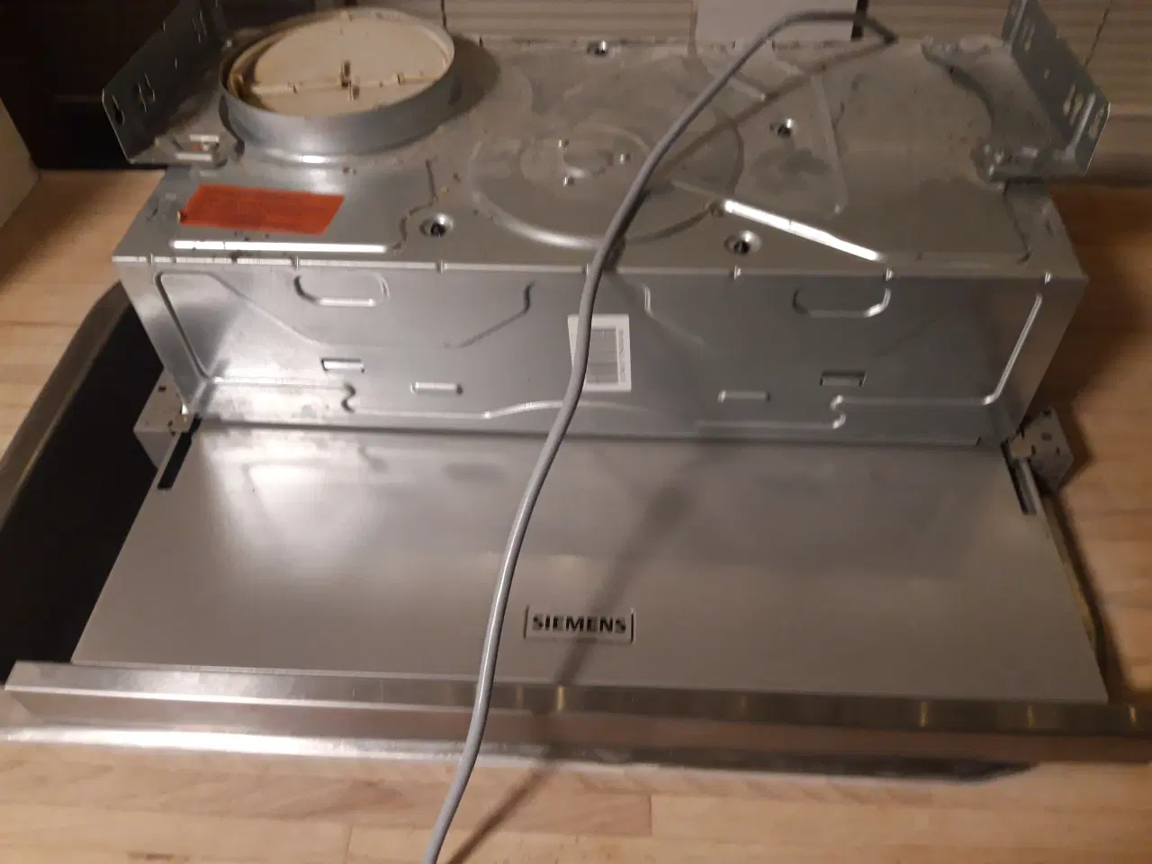 Billede 2 - Nyere udtræksemhætte sælges