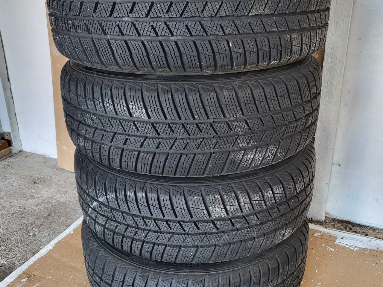 Billede 4 - Vinterdæk Barum Polaris 5 195/60 R15 T