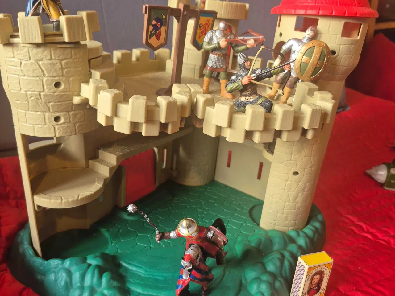 Billede 1 - Ridderborg